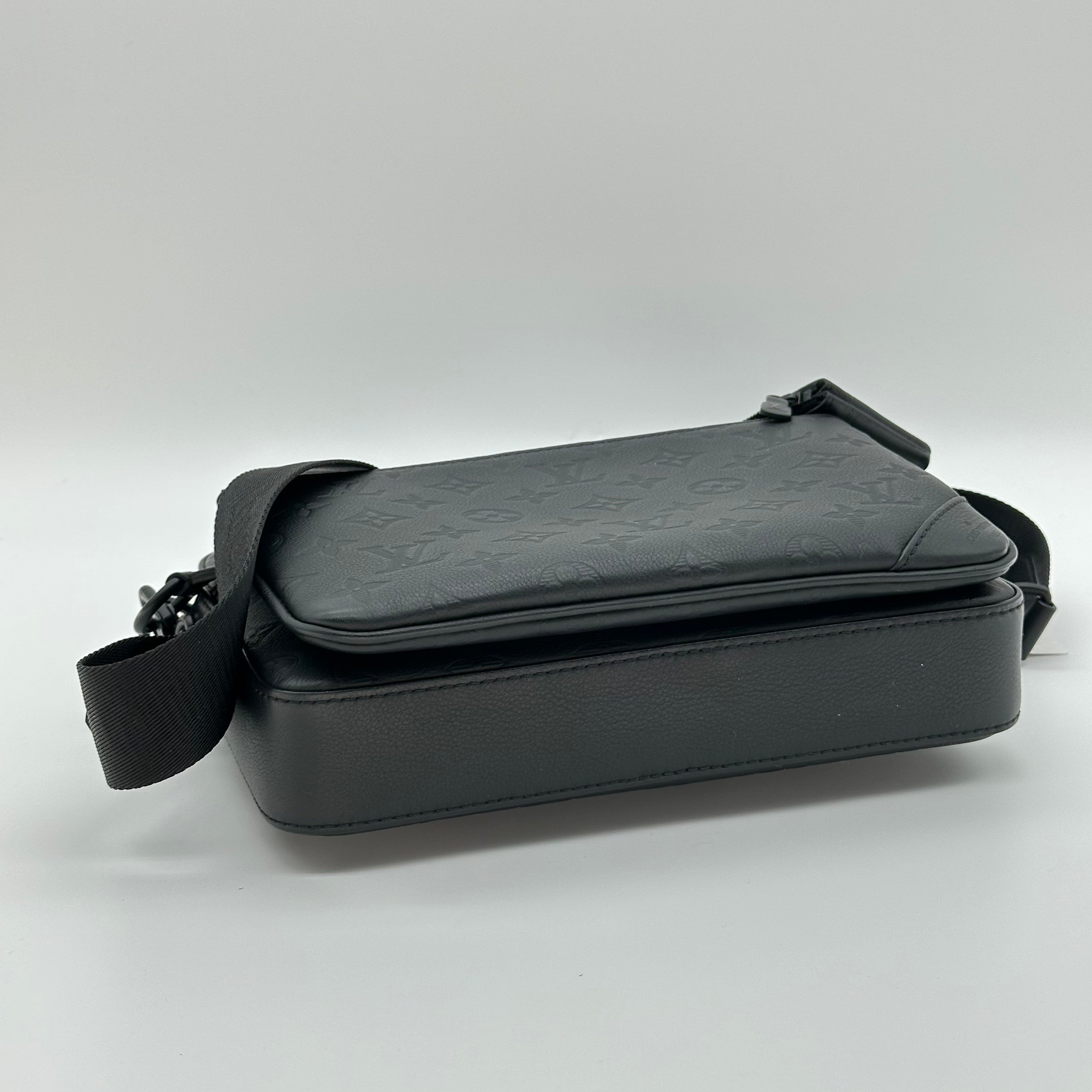 Louis Vuitton Monogram Shadow Trio Messenger M46602 Black with RFID