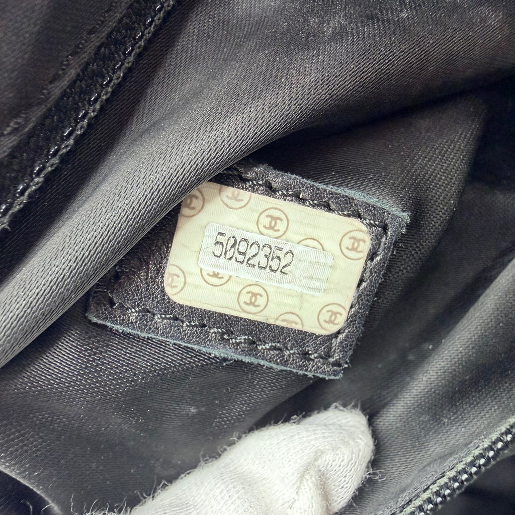 Chanel black caviar leather tote bag