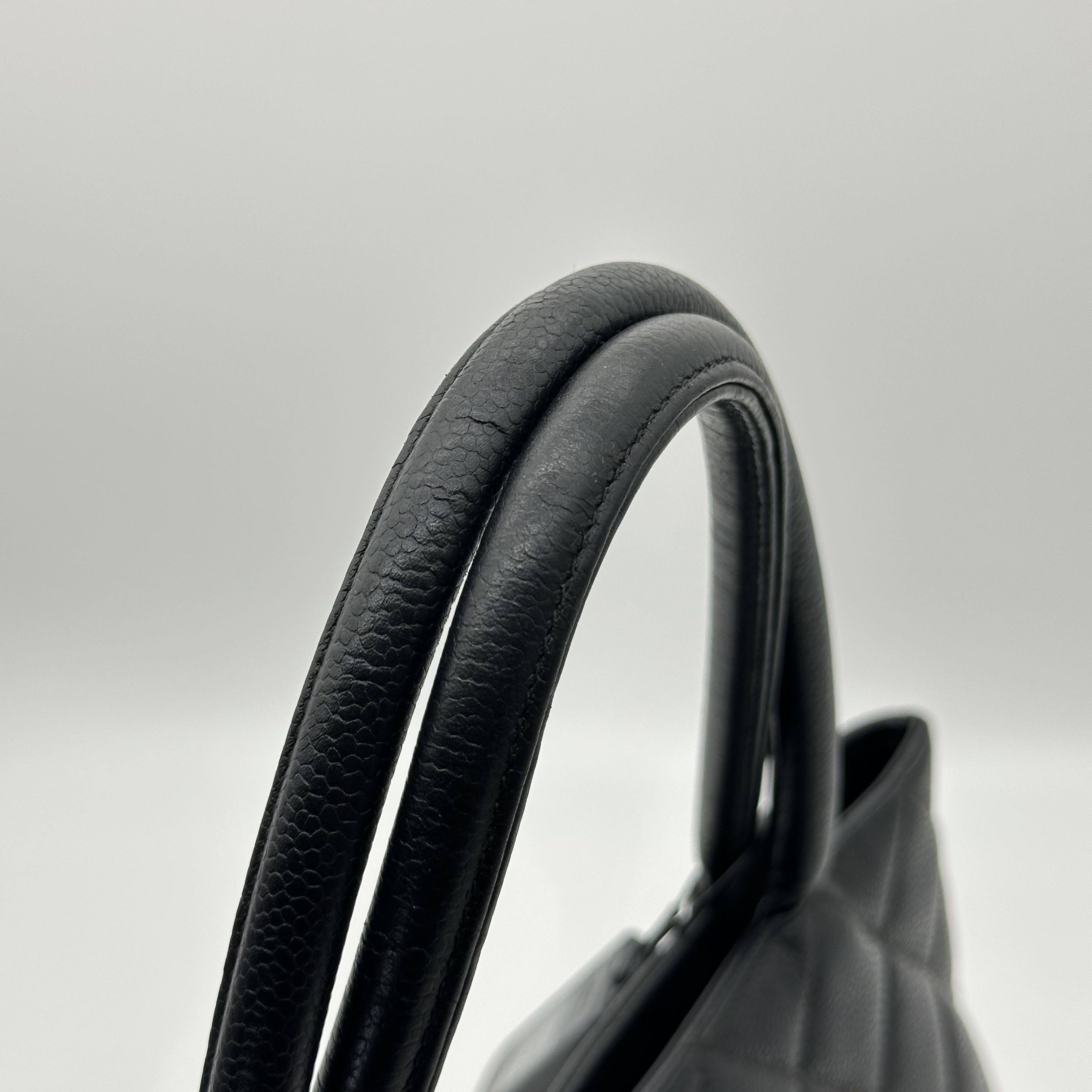 Chanel Reissue Tote Hilton Style Caviar Leather Shoulder Handbag Black Gold Hardware 5 Series Vintage