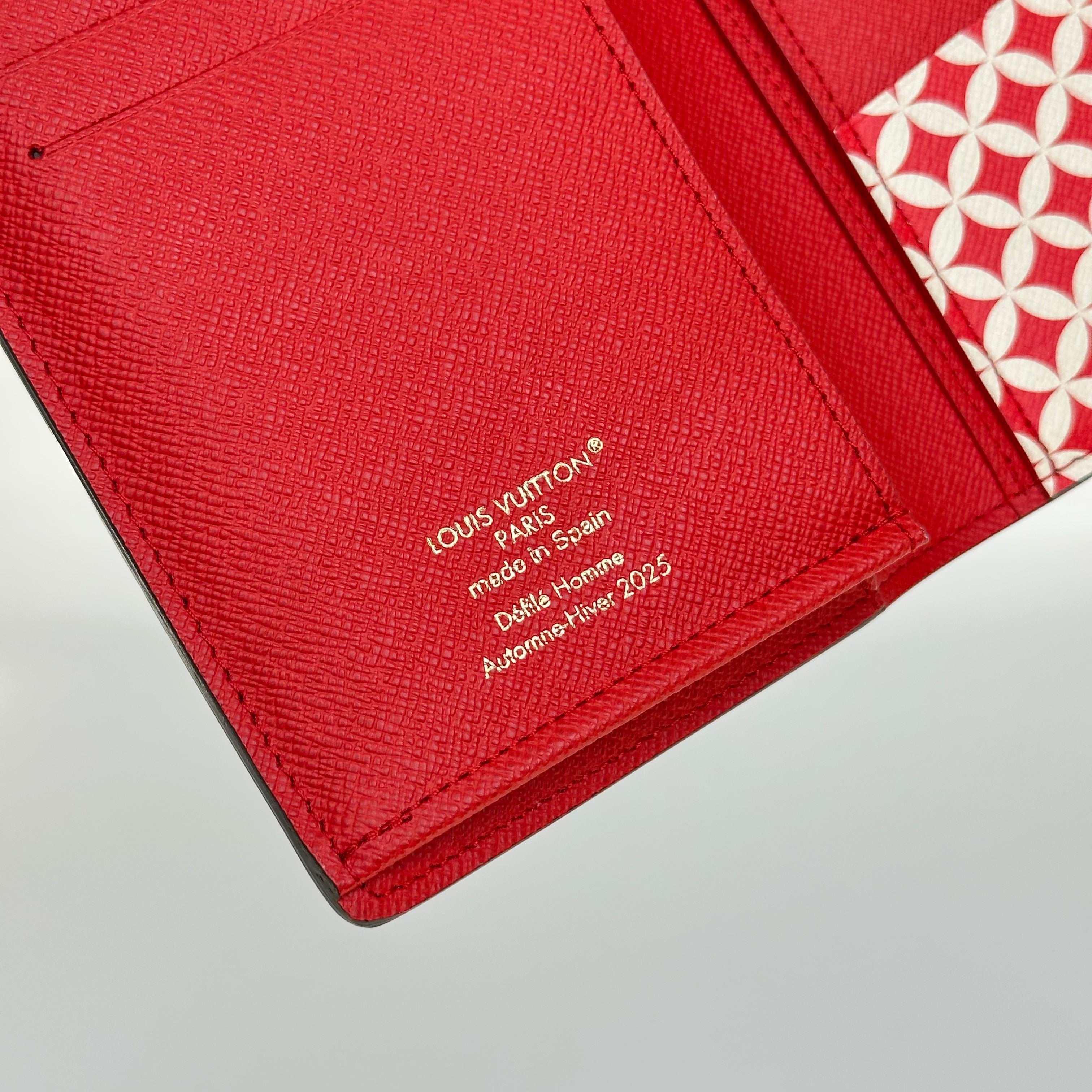Louis Vuitton Pharrell Williams NIGO Collaboration Brazza Geldbörse Damier Ebene Canvas N40780
