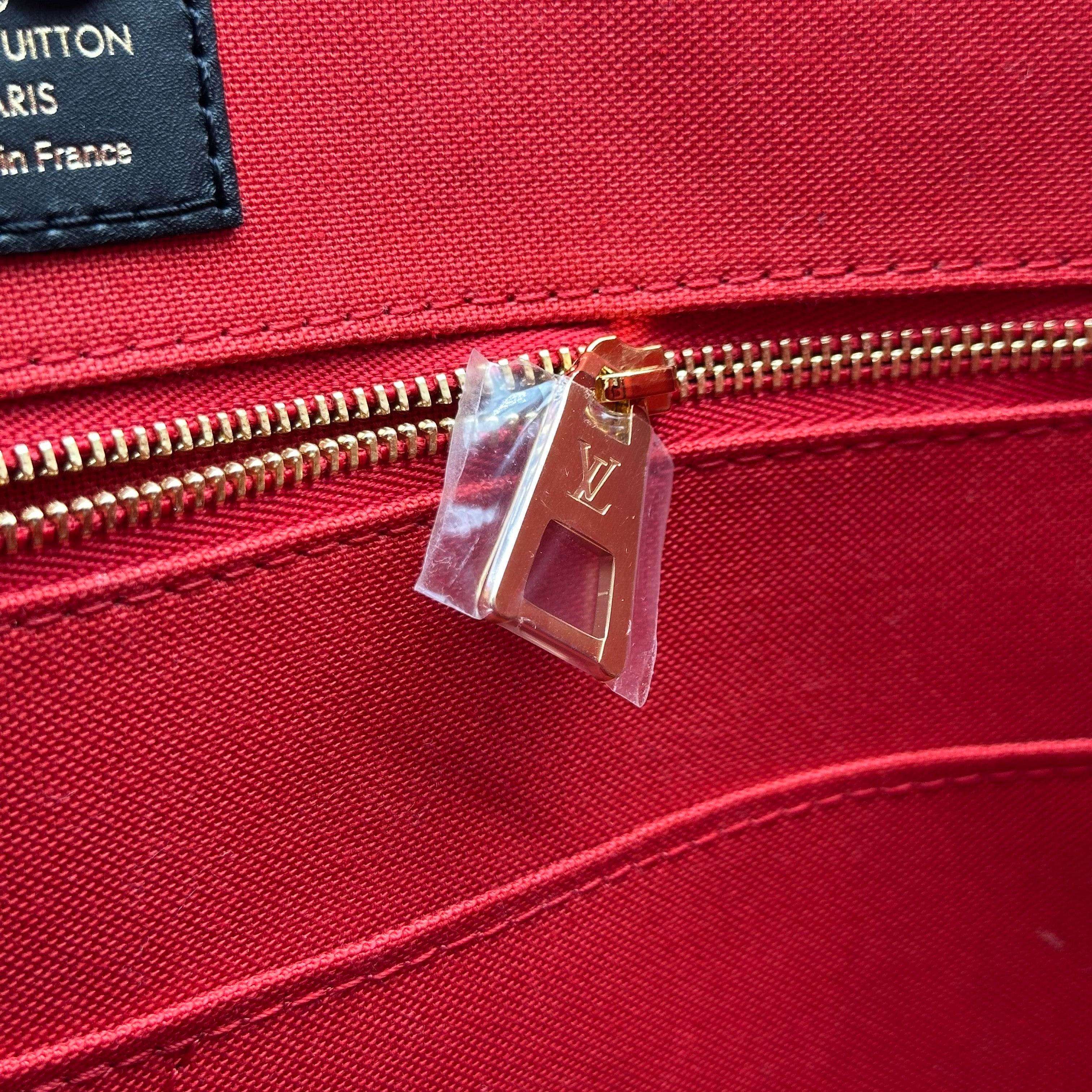 LOUIS VUITTON Monogram Giant On the Go GM M44576