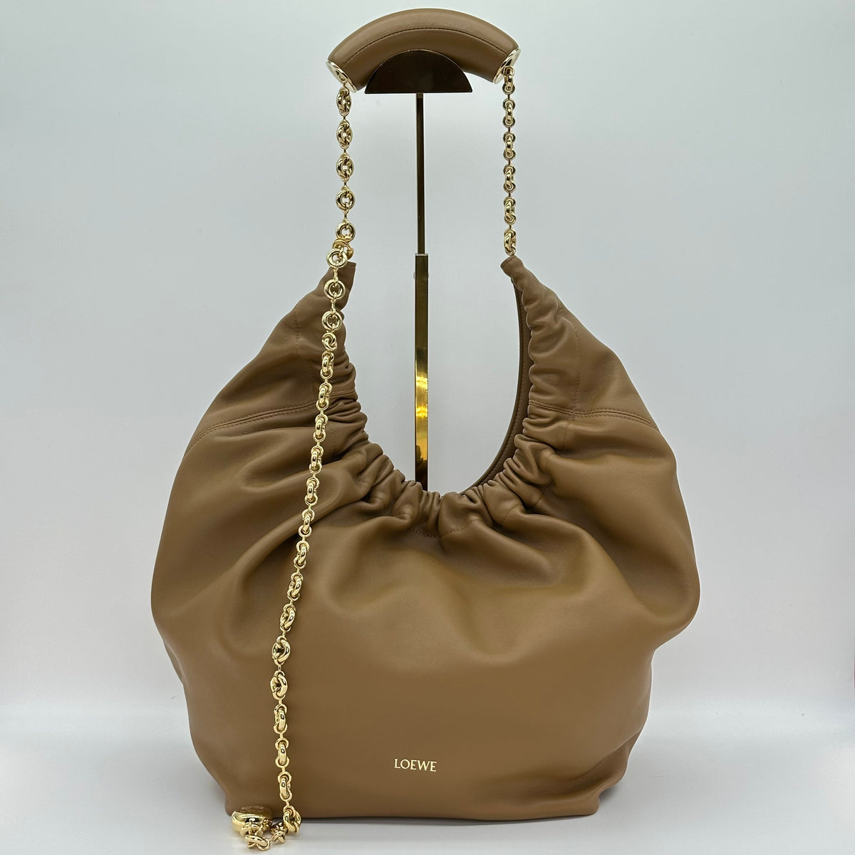 LOEWE Squeeze Bag LOEWE Tote Chain Shoulder Bag A914NCHX01