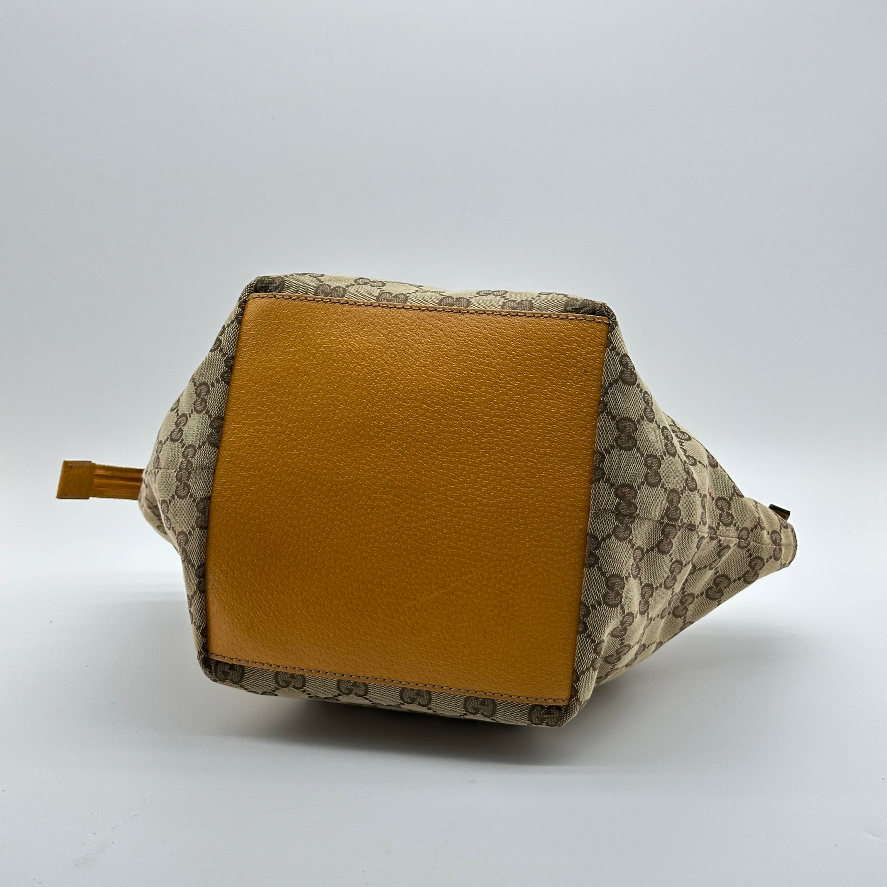 gucci canvas tote bag yellow beige gg canvas