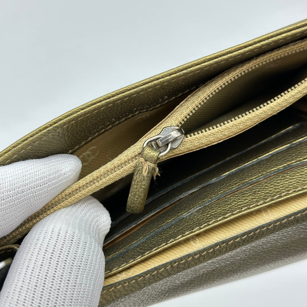 Chanel Bi Fold Wallet Coco Mark Leather Coco Button Vintage Serial Not Available