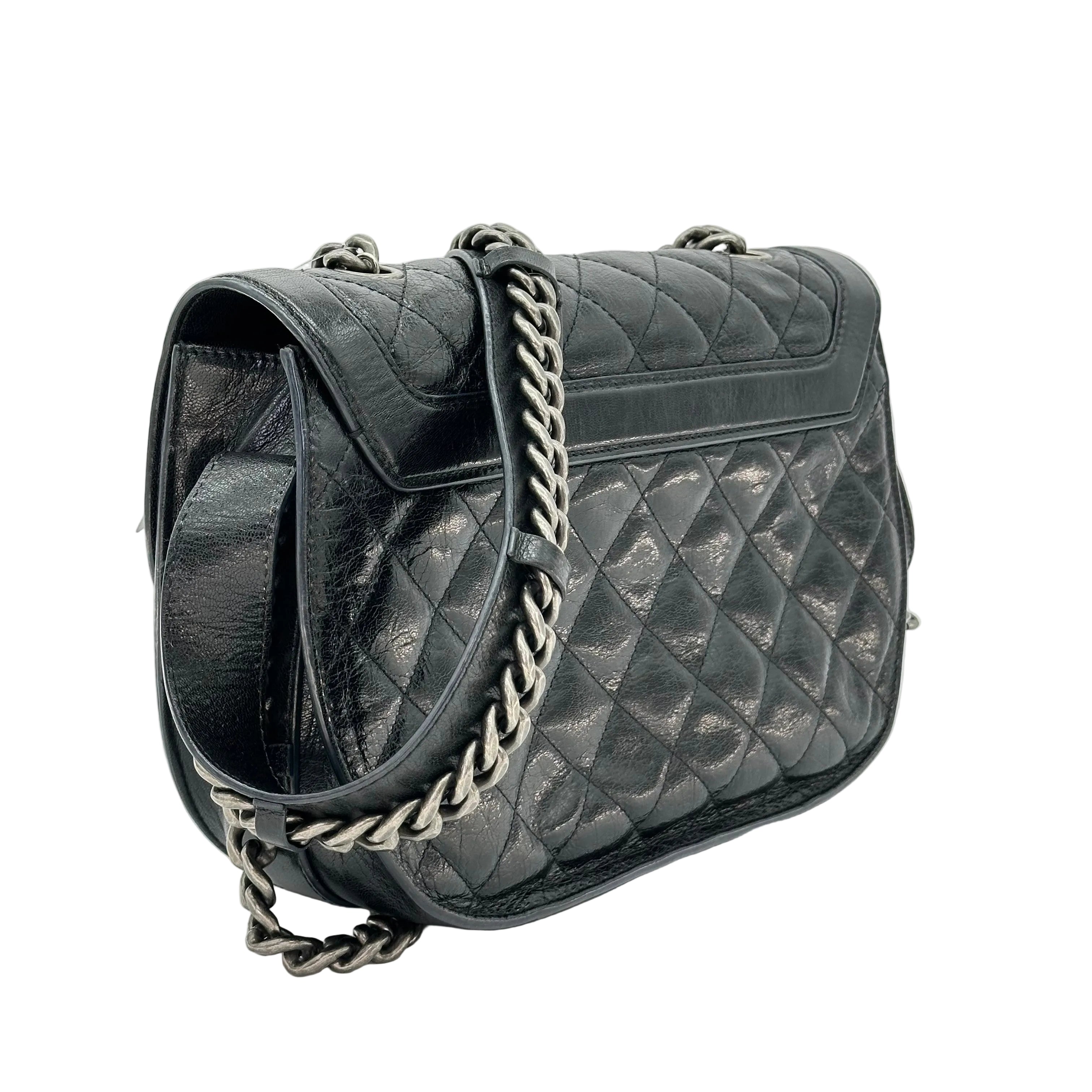 Chanel Double Chained Saddle Goatskin Leather Messenger Bag Black 21 Series