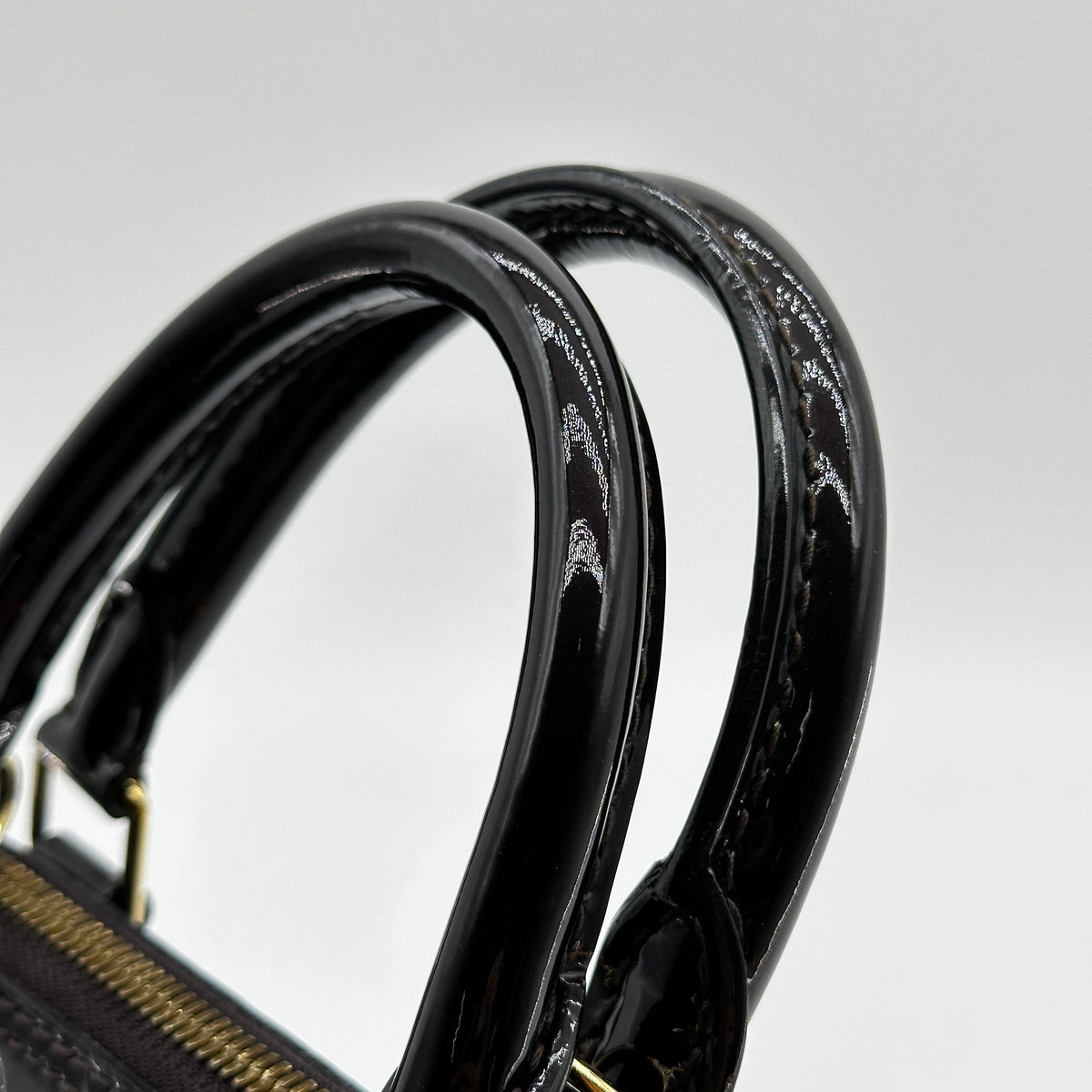 Louis Vuitton Vernis Alma BB M91678 CT1158 Purple There was an RFID response