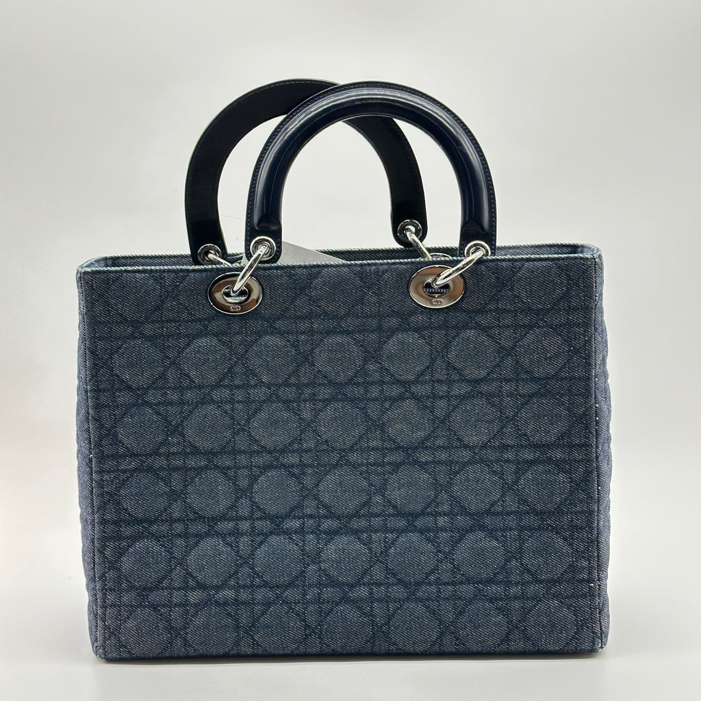 christian Dior lady Dior  cannage large denim patent leather 2 way handbag navy blue open papers