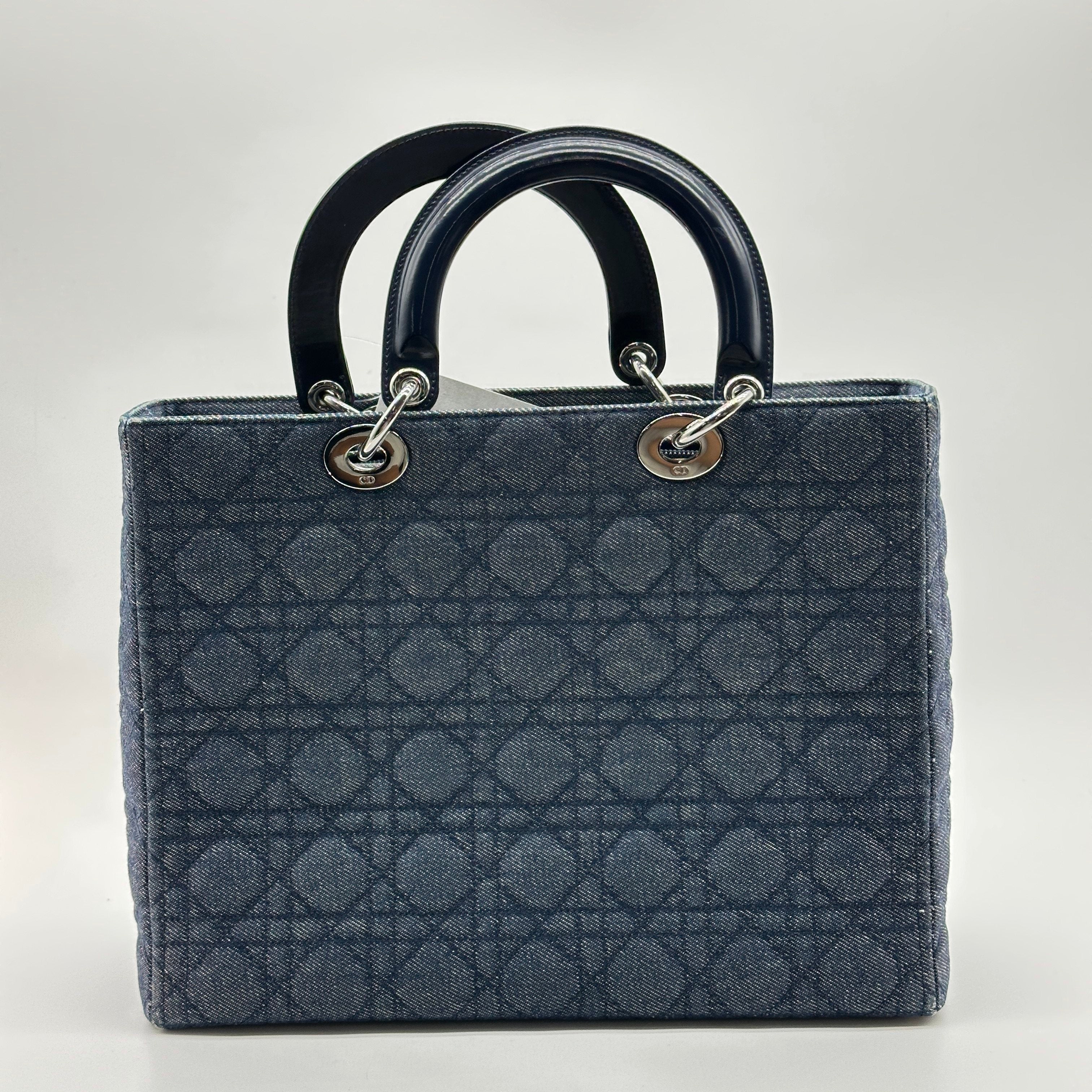christian Dior lady Dior  cannage large denim patent leather 2 way handbag navy blue open papers