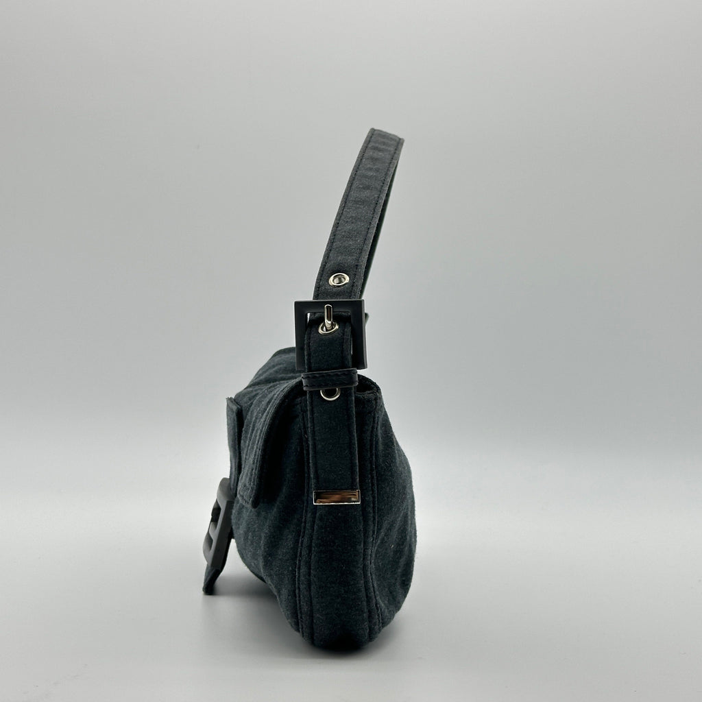 fendi vintage baguette shoulder bag