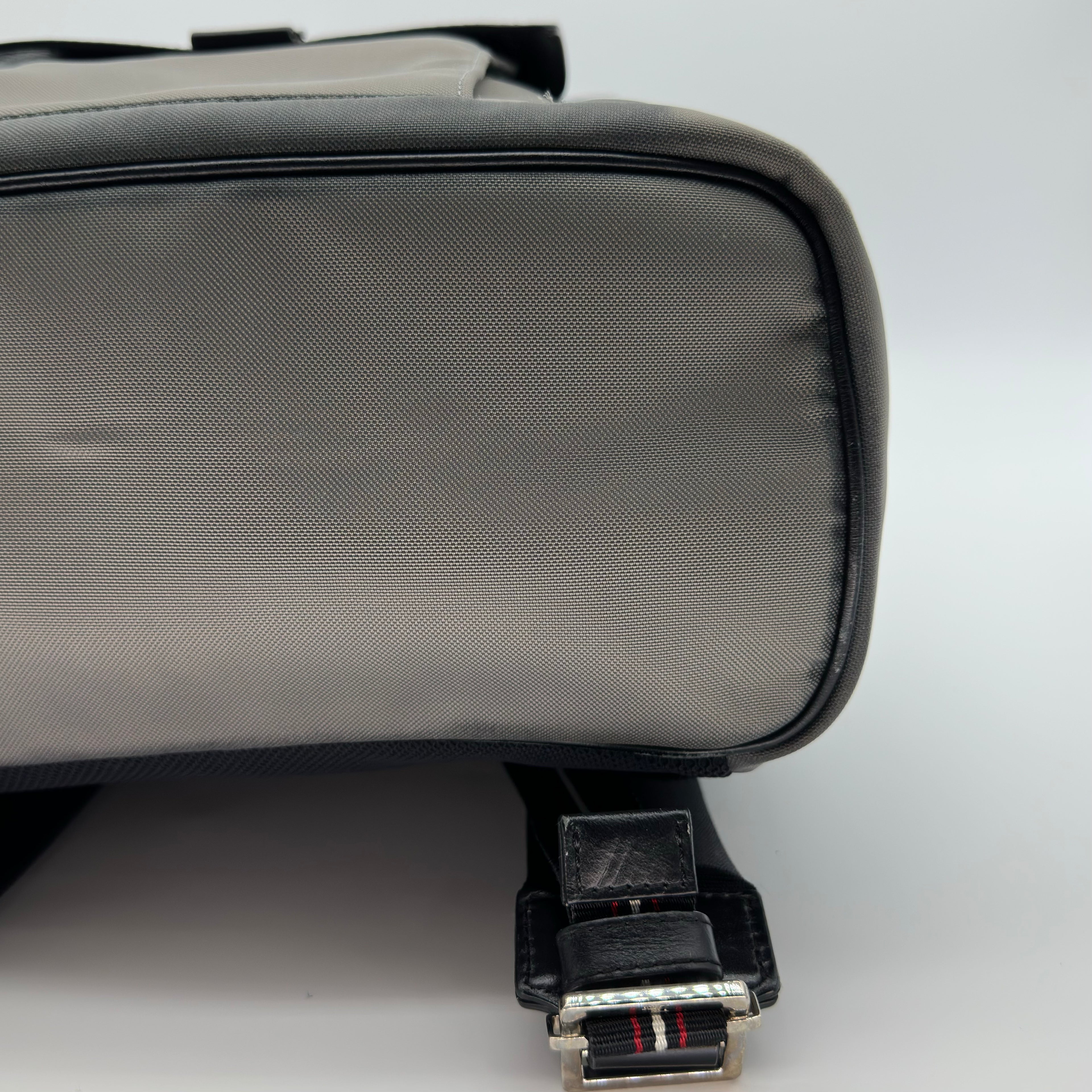 SAC A DOS DIOR HOMME MOTION EN NYLON GRIS ET CUIR NOIR GREY BACKPACK