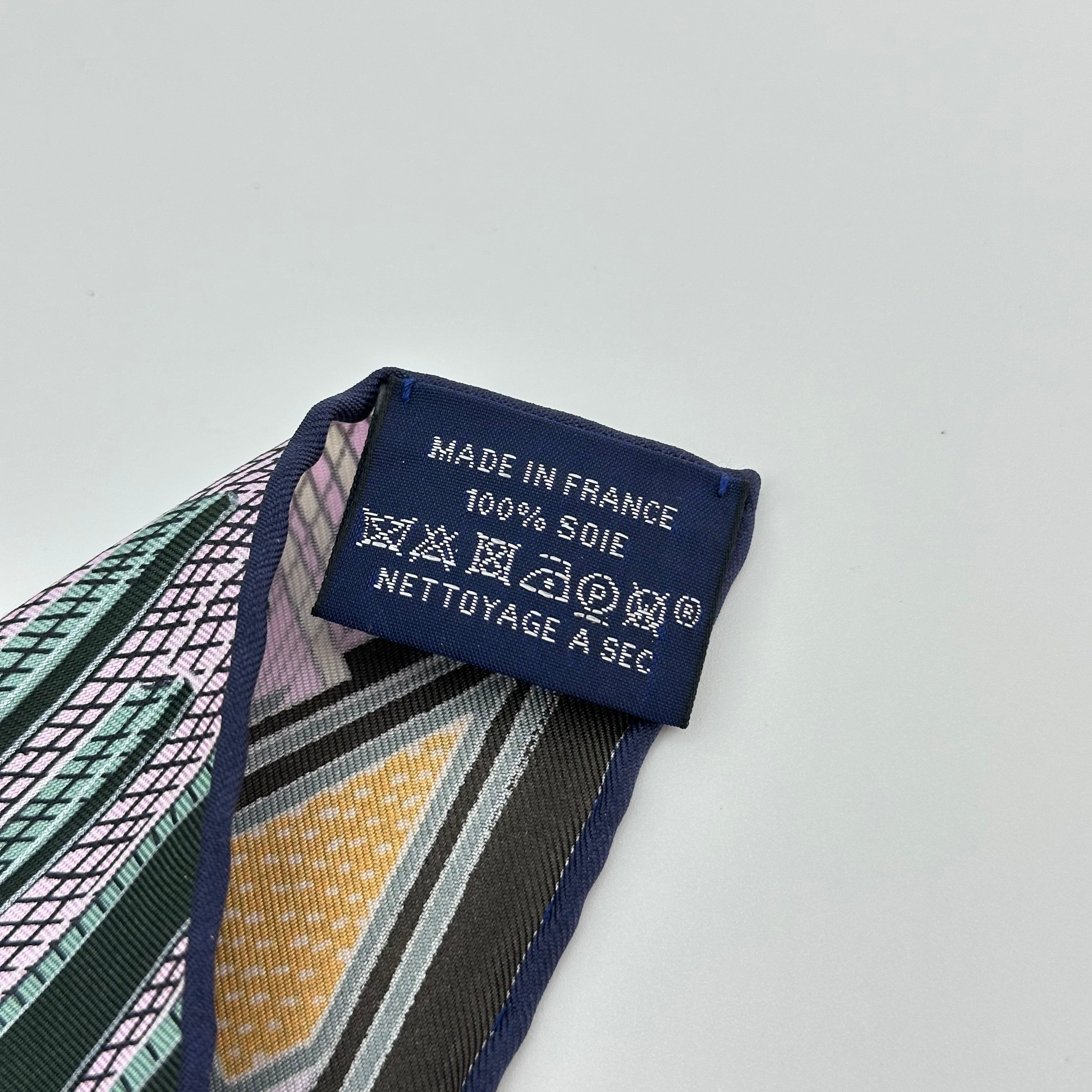 Hermès Carré 90 Pantin City Silk Scarf Navy