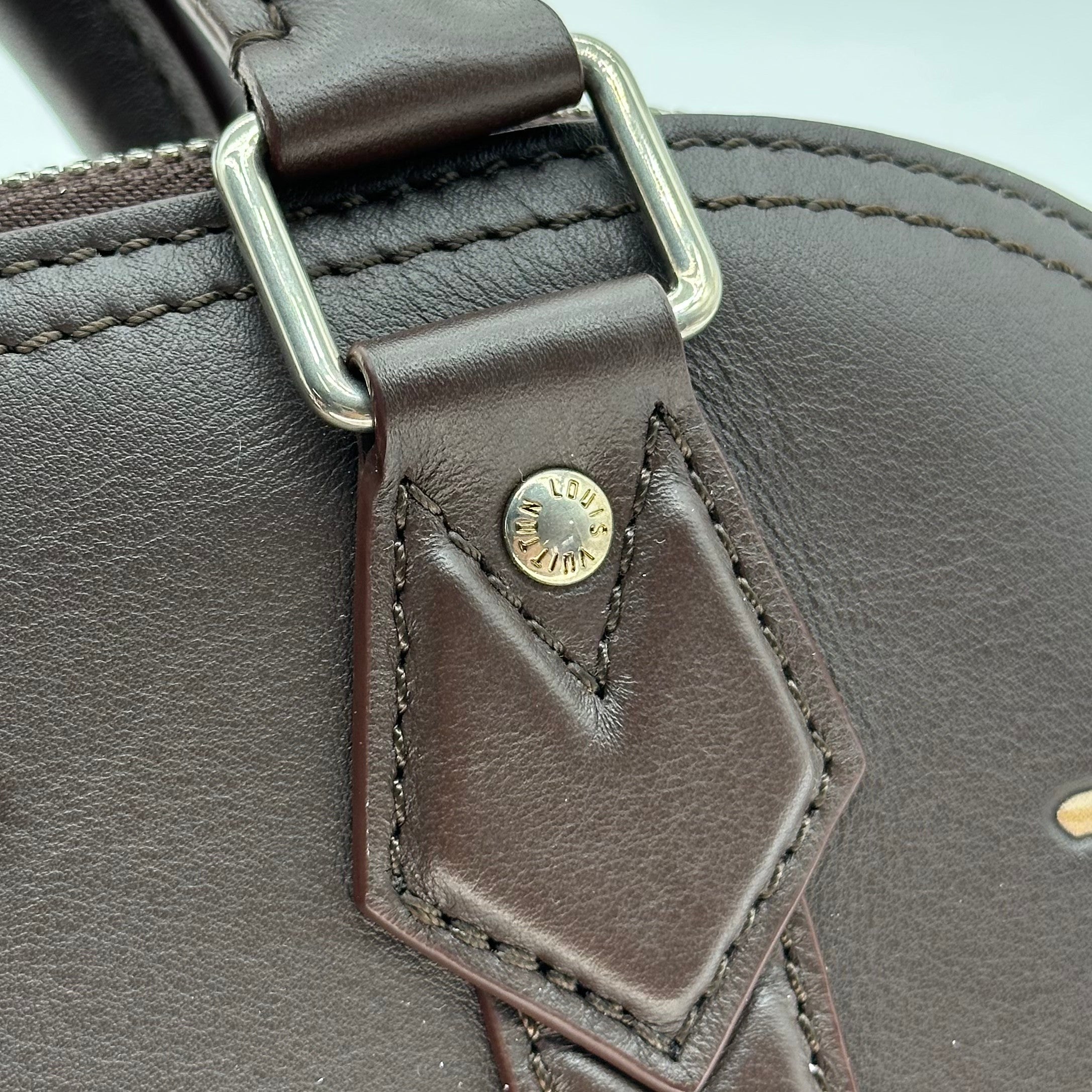 ルイ・ヴィトン アルマ 25 Henry Taylor Limited Edition レザー ハンドバッグ ショルダーバッグ クロスボディ RFID