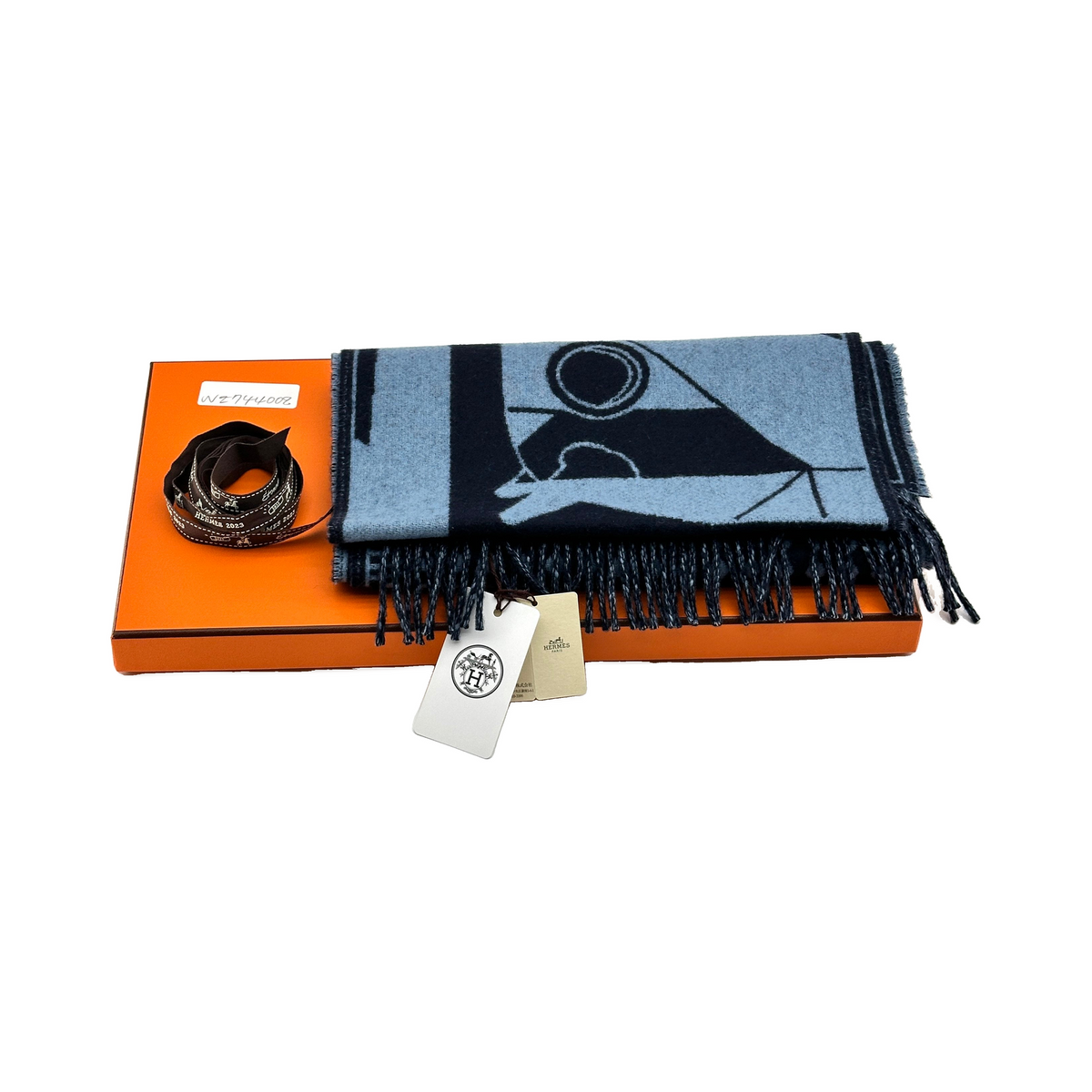 Hermès Camail Scarf Cashmere navy x blue Wears Lint on fabric Wrinkled Jacquard horse gear motif