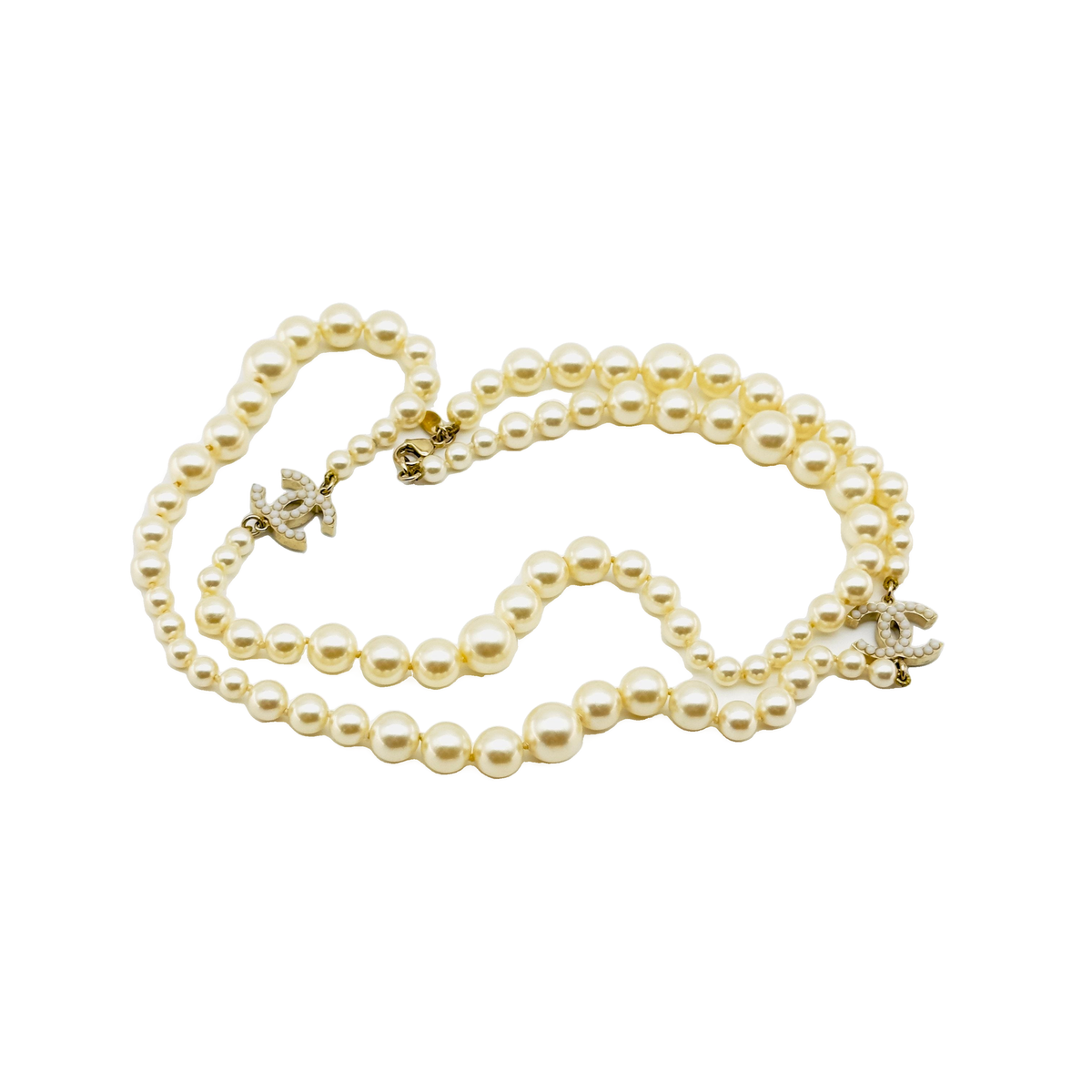 Chanel Faux Pearl CC Logo F16V Long White and Gold Necklace