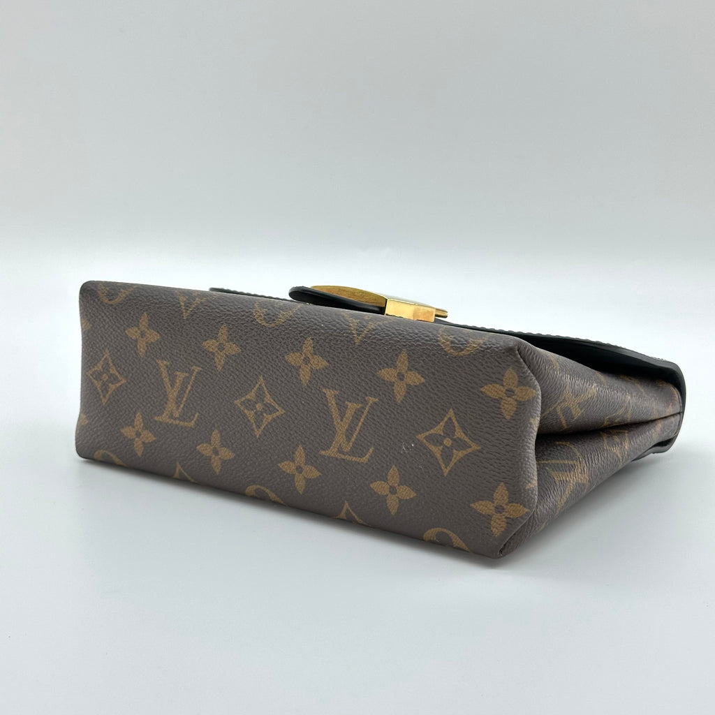 Louis Vuitton Locky BB bag black