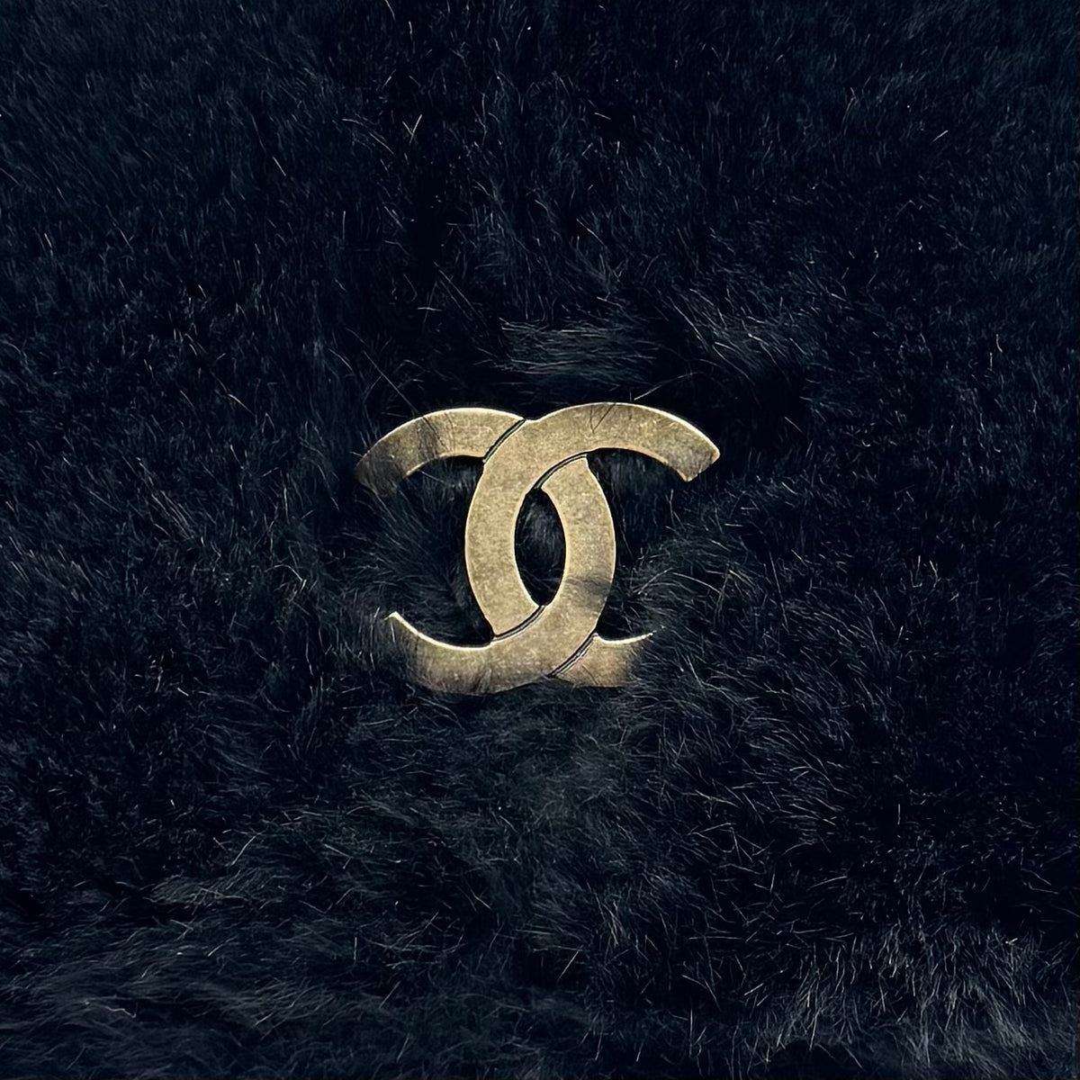 ▼JAPAN ONLY▼CHANEL Rabbit Fur Chain Tote Bag with CC Logo Black 6XXXXXX