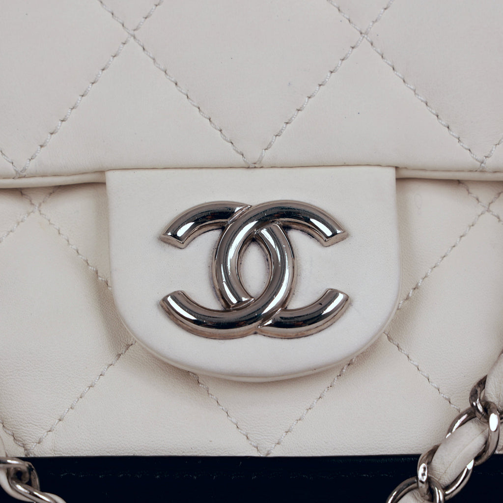 Chanel 马特拉塞翻盖包 白色×黑色 银色单肩斜挎包 14系列