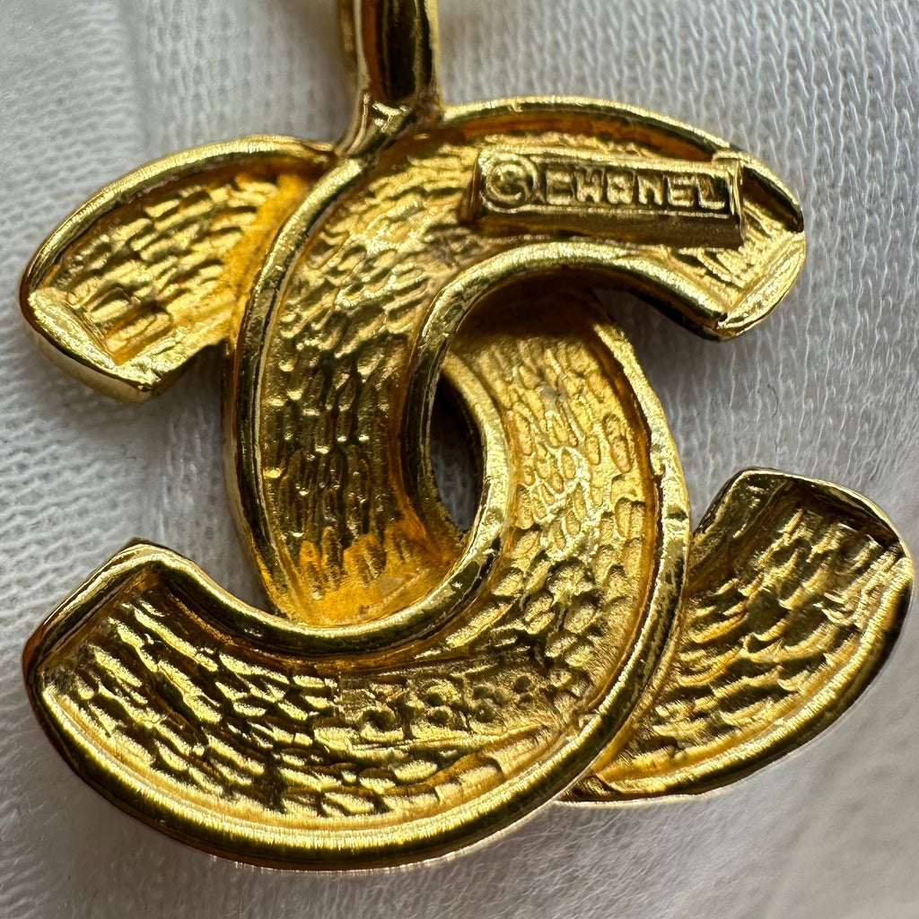 Chanel Matlasse Vintage Cocomac Necklace gold