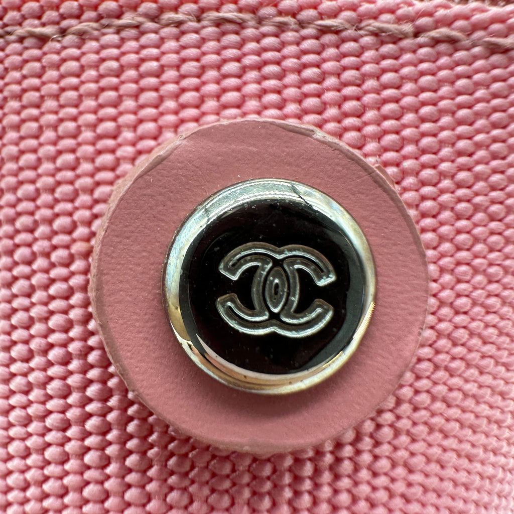 Chanel New Travel Line 系列 提花尼龙粉色斜挎包