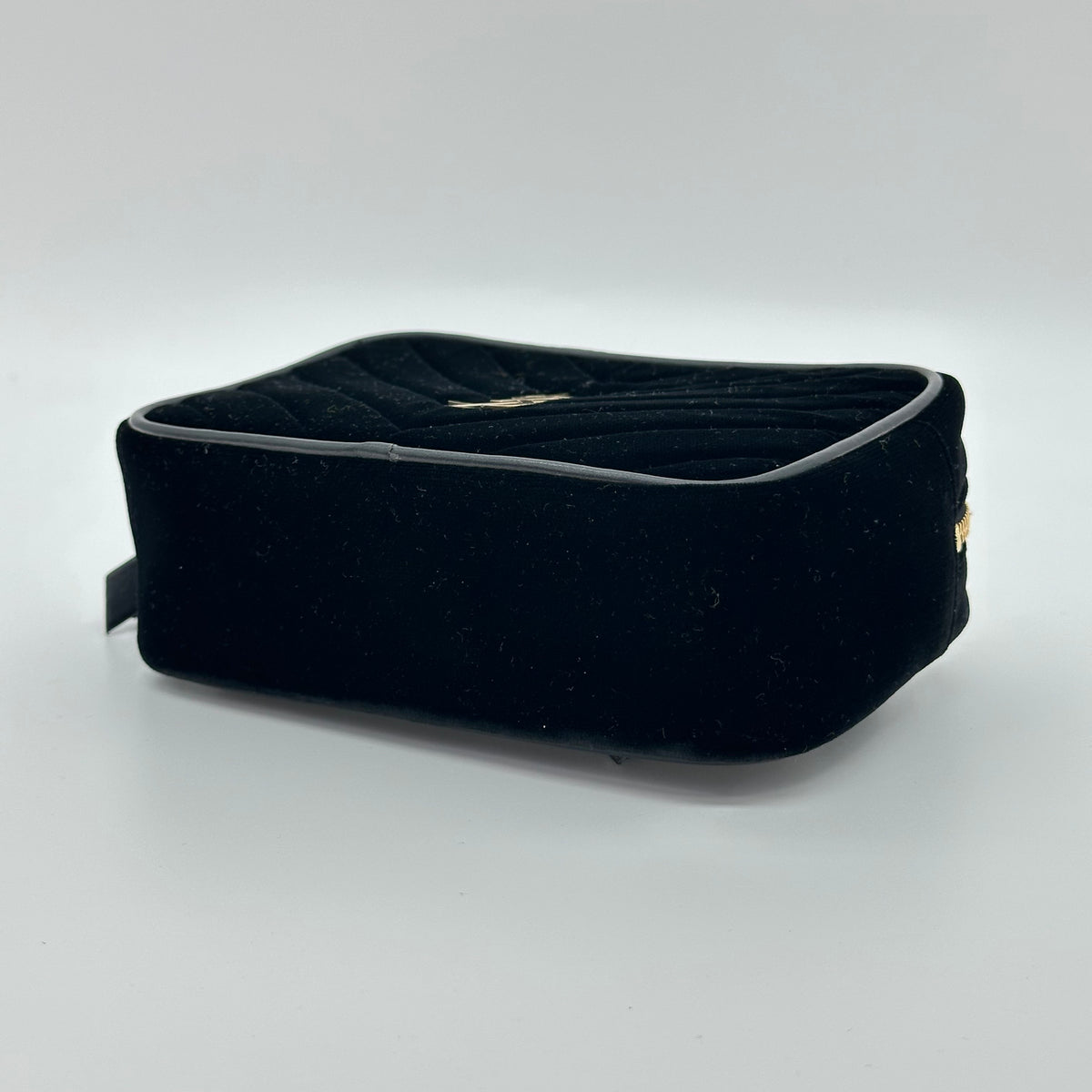 SAINT LAURENT PARIS Belt Bag V-Stitch Velvet Black Camera Bag