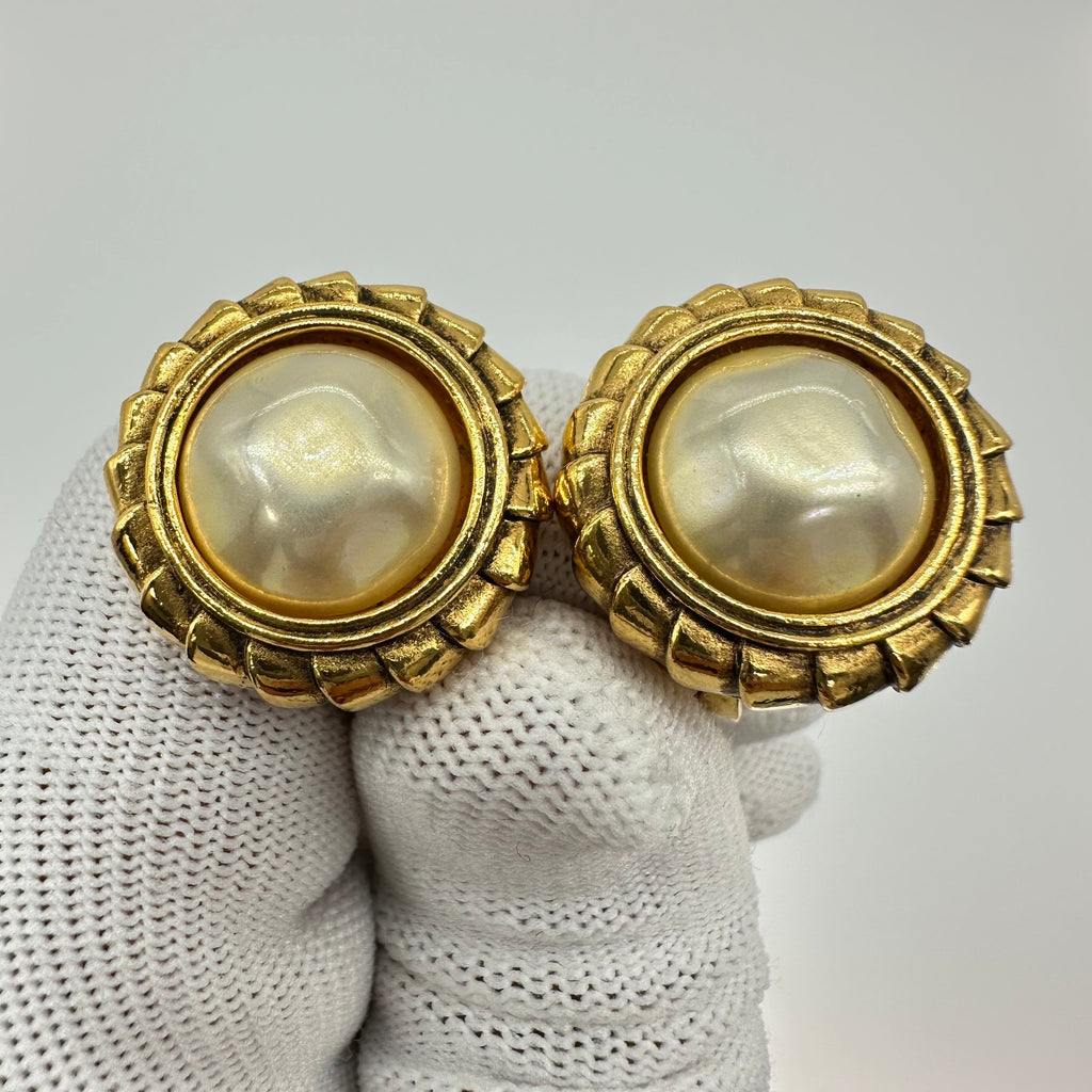 Chanel Pearl Clip On Earrings Ear Cuff Vintage