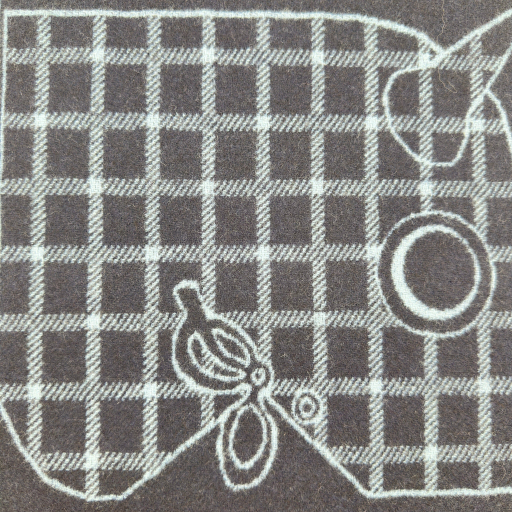 Hermès Camail Scarf Cashmere navy x blue Wears Lint on fabric Wrinkled Jacquard horse gear motif