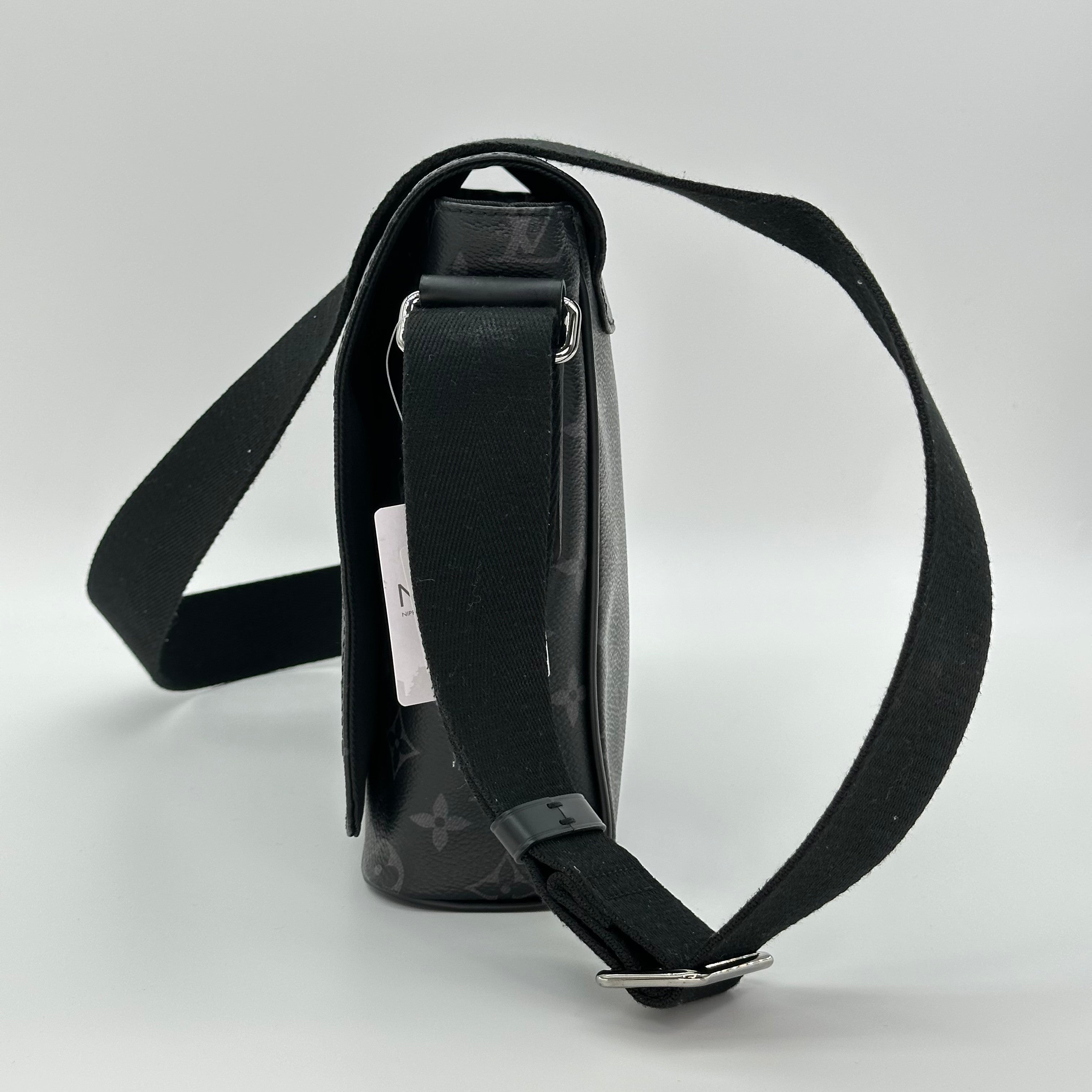 Louis Vuitton LOUIS VUITTON District PM Monogram Eclipse Black Gray Silver