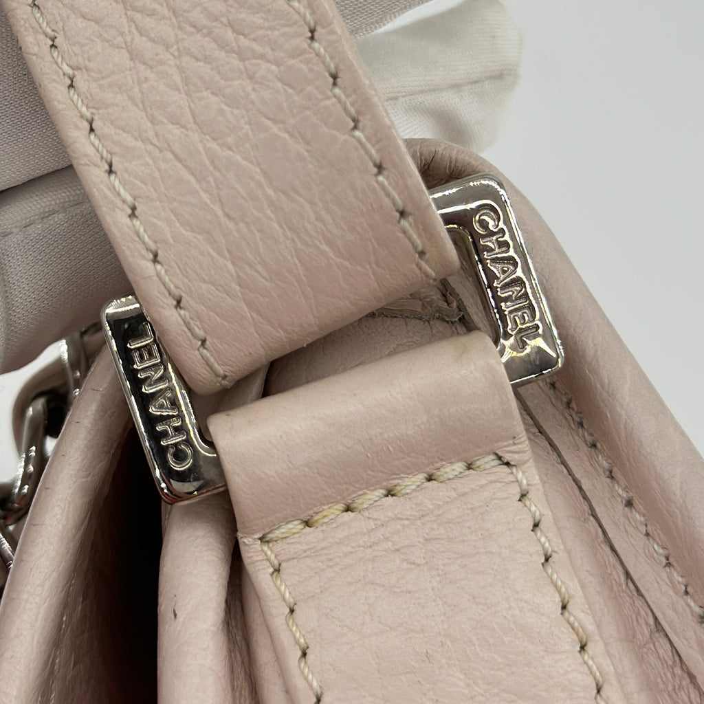 Chanel Vintage Mademoiselle Lock Flap Bag 2.55 Leather Shoulder Bag Pink Silver Metal Fittings 8XXXXXX