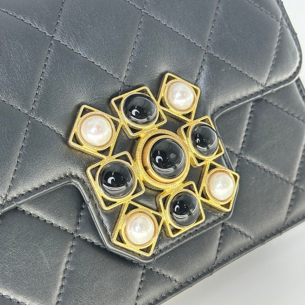 Chanel Onyx Pearl Bag Shoulder Bag Corssbody Limited Edition 30 Series