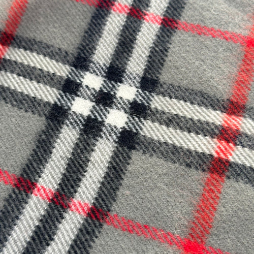 Burberrys lambswool scarf, made in the UK grey