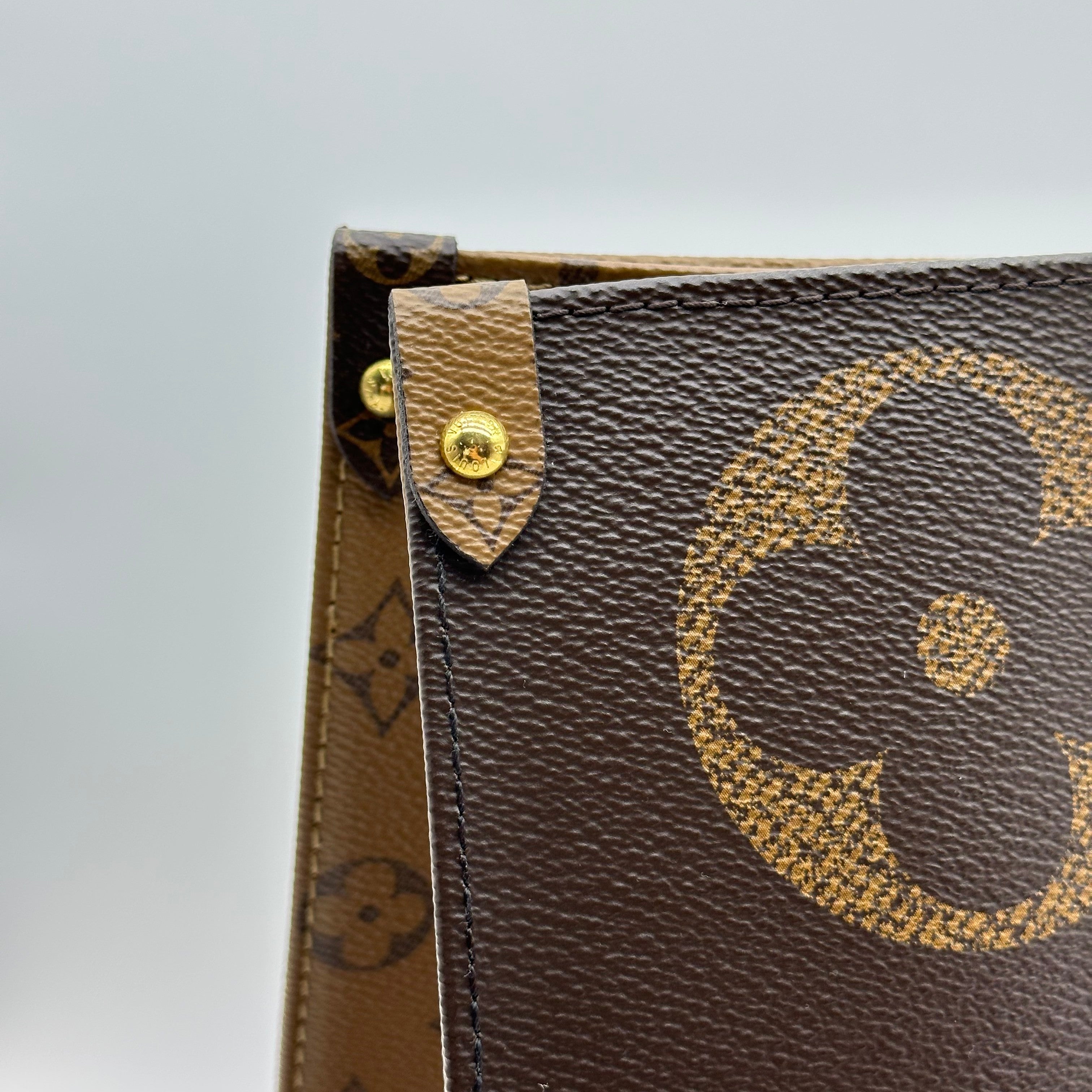 LOUIS VUITTON Monogram Giant On the Go GM M44576