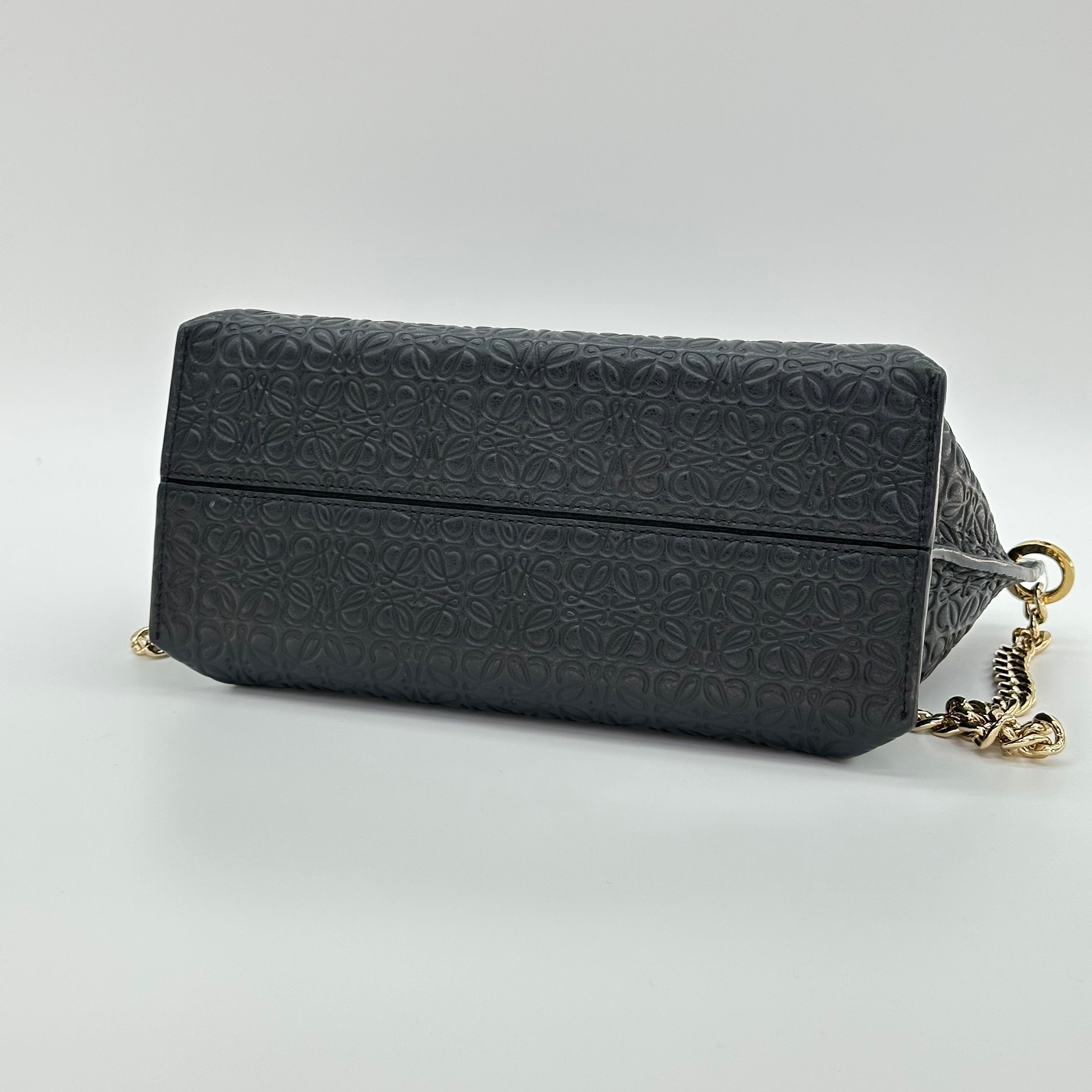 LOEWE avenue chain shoulder bag black gold leather
