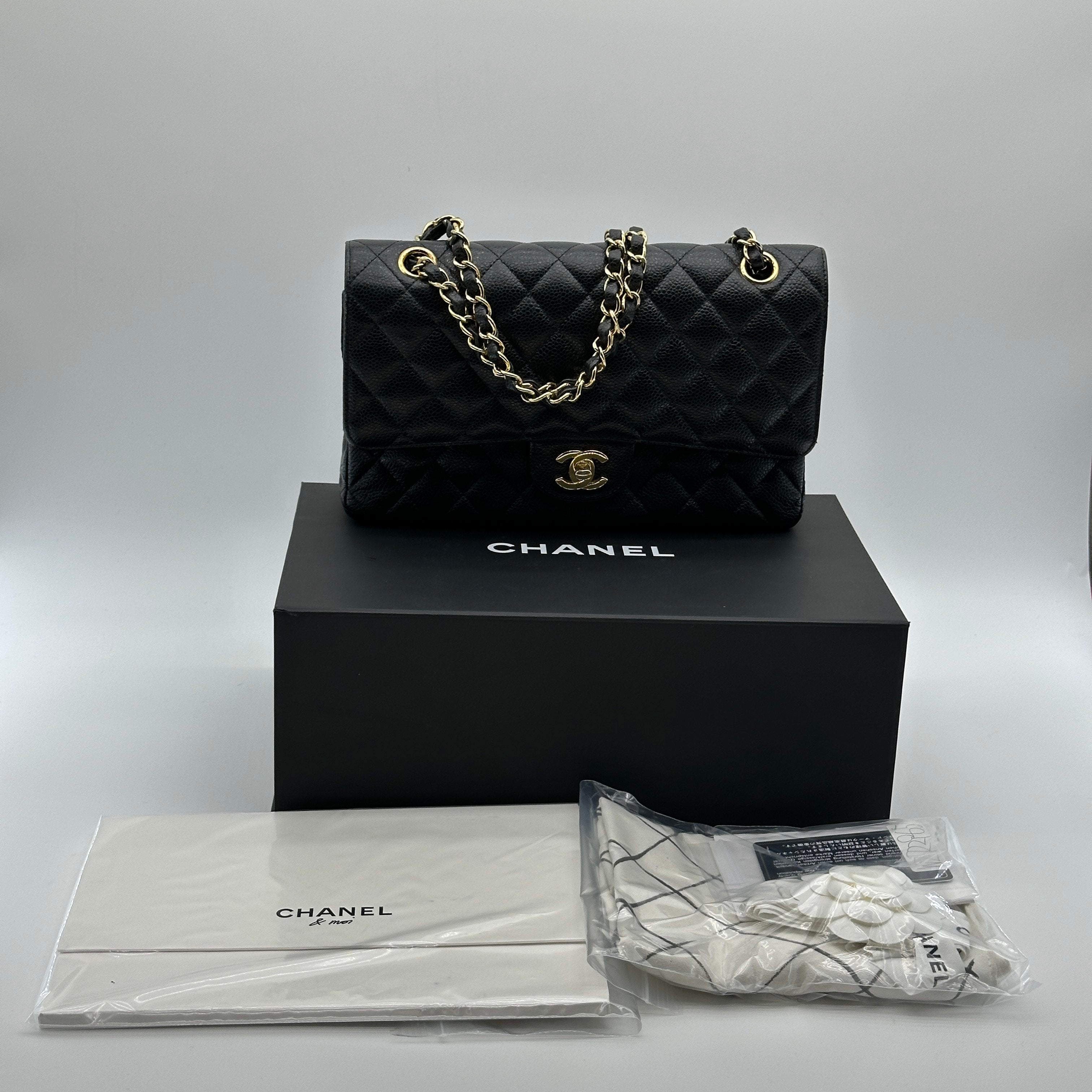 Chanel Matelasse 25 Caviar Skin Double Flap Double Chain Bag Black Gold Metal Fittings 26052533 26XXXXXX A01112