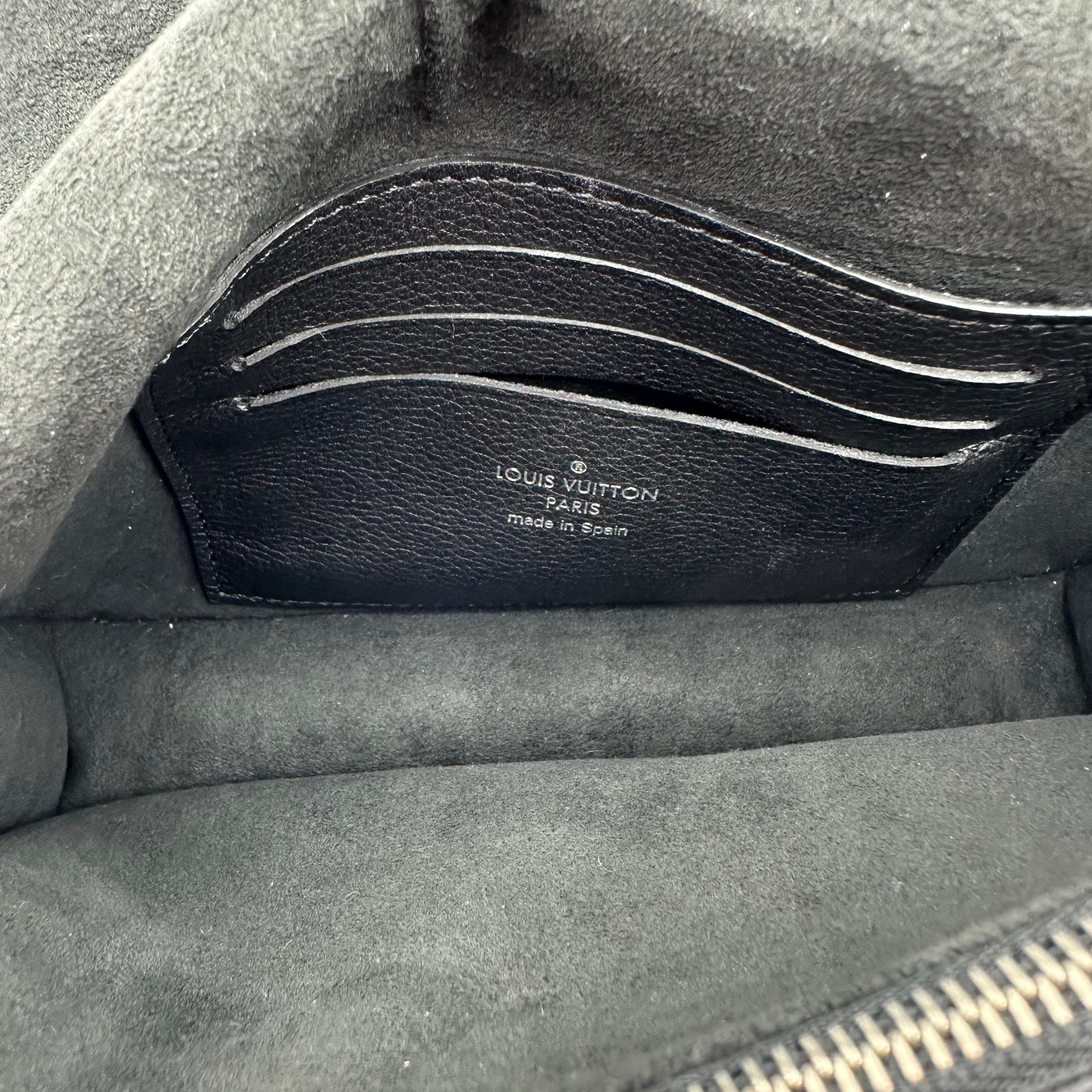 Louis Vuitton Mylockme Chain Pochette Lockme Sac à bandoulière avec chaîne argentée Noir