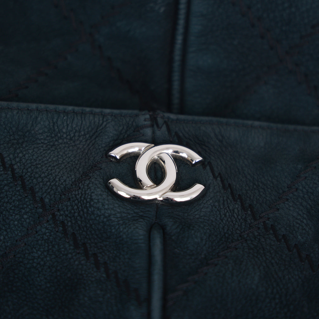 Chanel Ultra Stitch Leather Chain Shoulder Bag Black with Silver Hardware