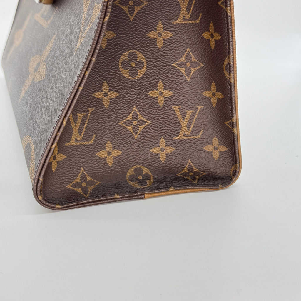 Louis Vuitton Giant Monogram Reverse On the Go MM M45321 Brown There was an RFID response