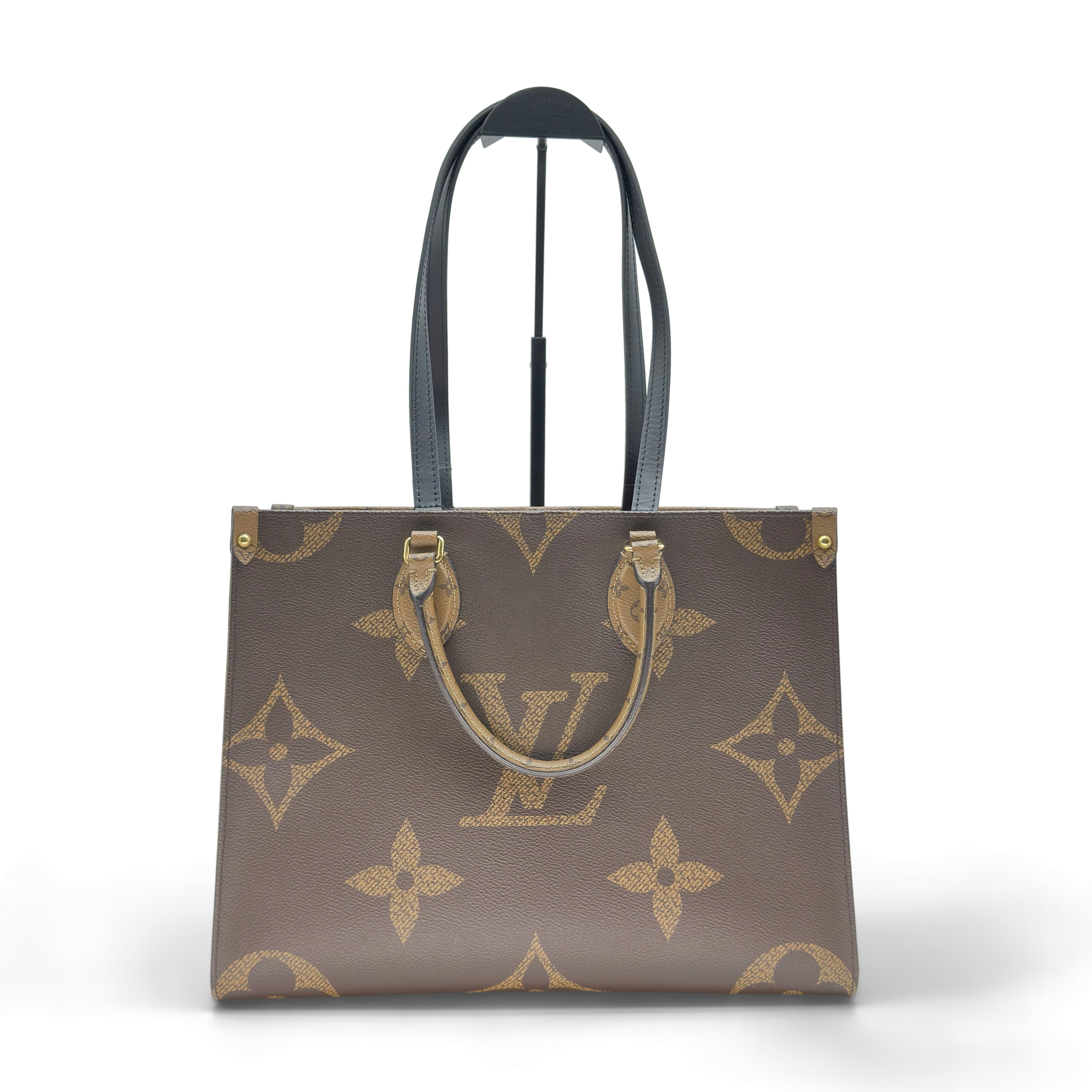 Louis Vuitton Giant Monogram Reverse On the Go MM M45321 Brown There was an RFID response