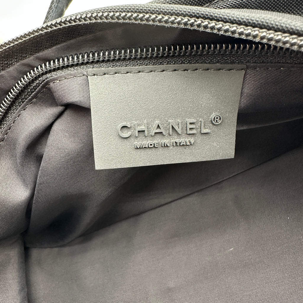 chanel boston bag black
