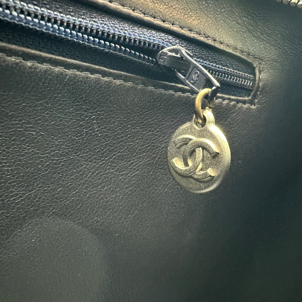 chanel black quilted caviar leather medallion tote bag