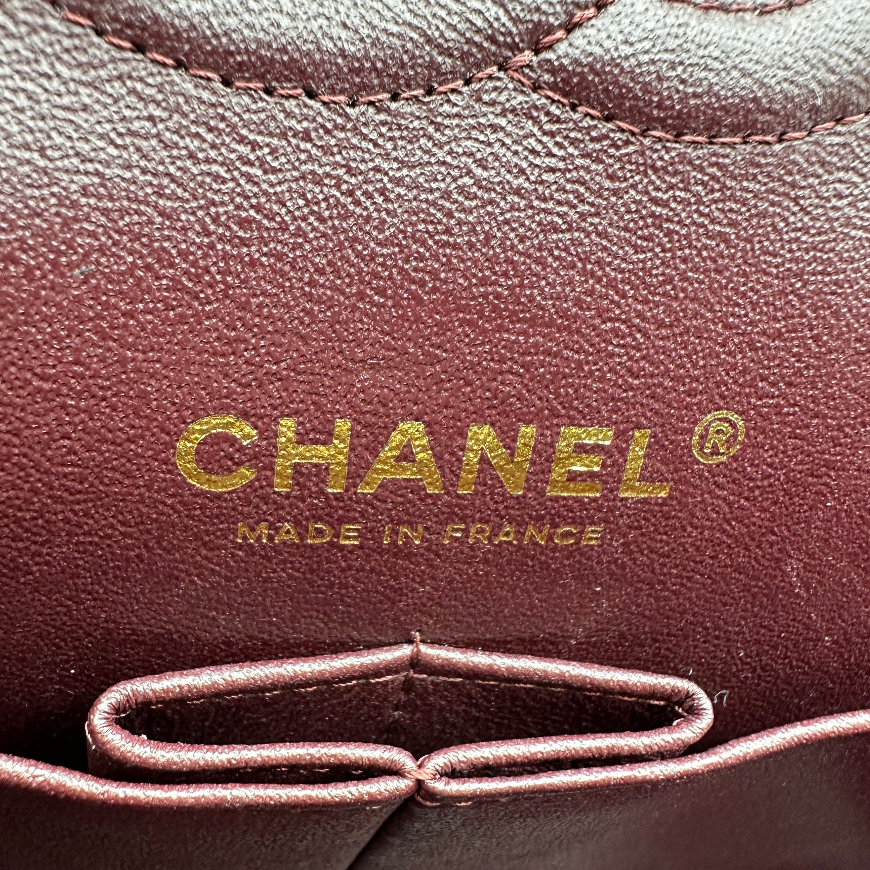 Chanel Matelasse 25 Caviar Skin Double Flap Double Chain Bag Black Gold Metal Fittings 26052533 26XXXXXX A01112