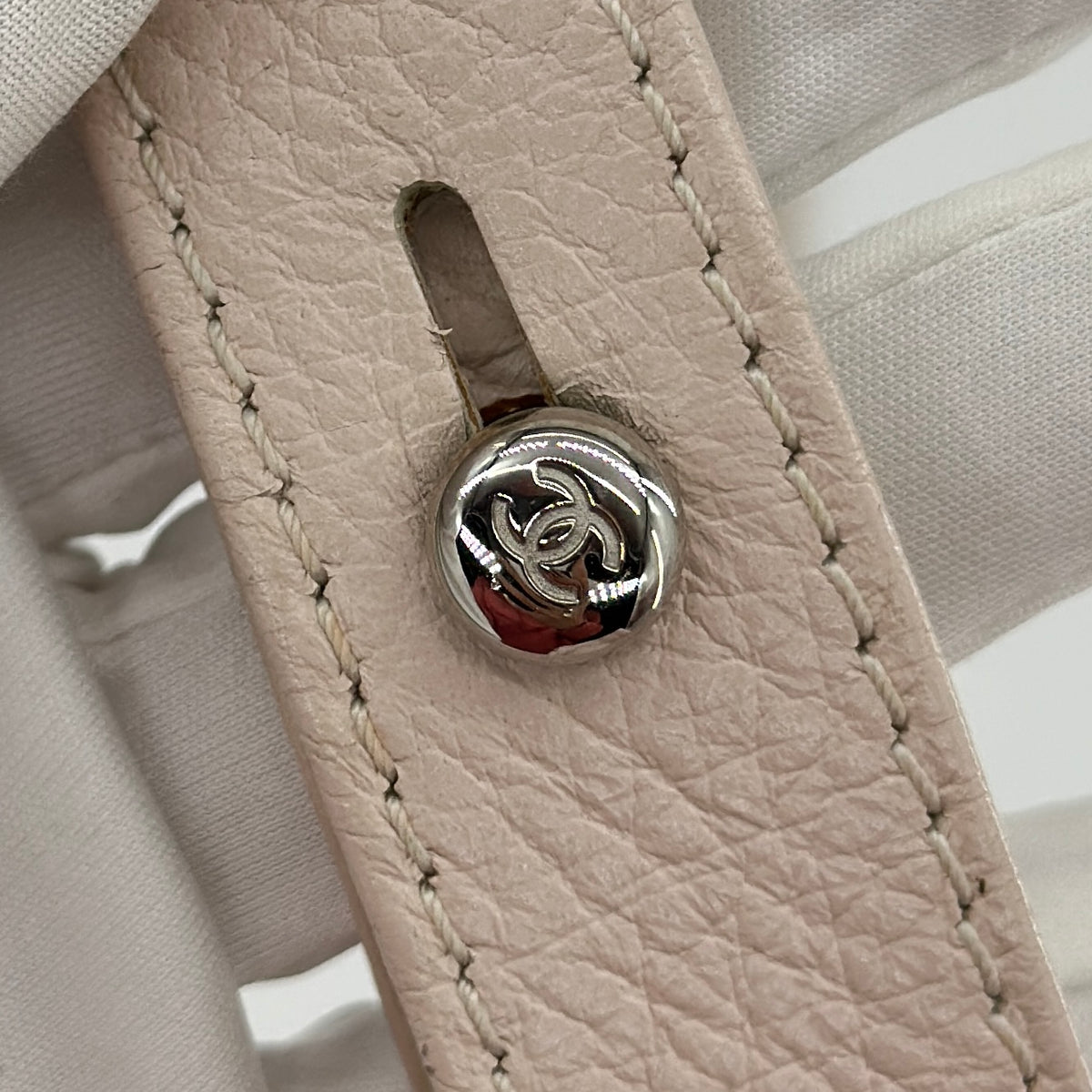 Chanel Vintage Mademoiselle Lock Flap Bag 2.55 Leather Shoulder Bag Pink Silver Metal Fittings 8XXXXXX