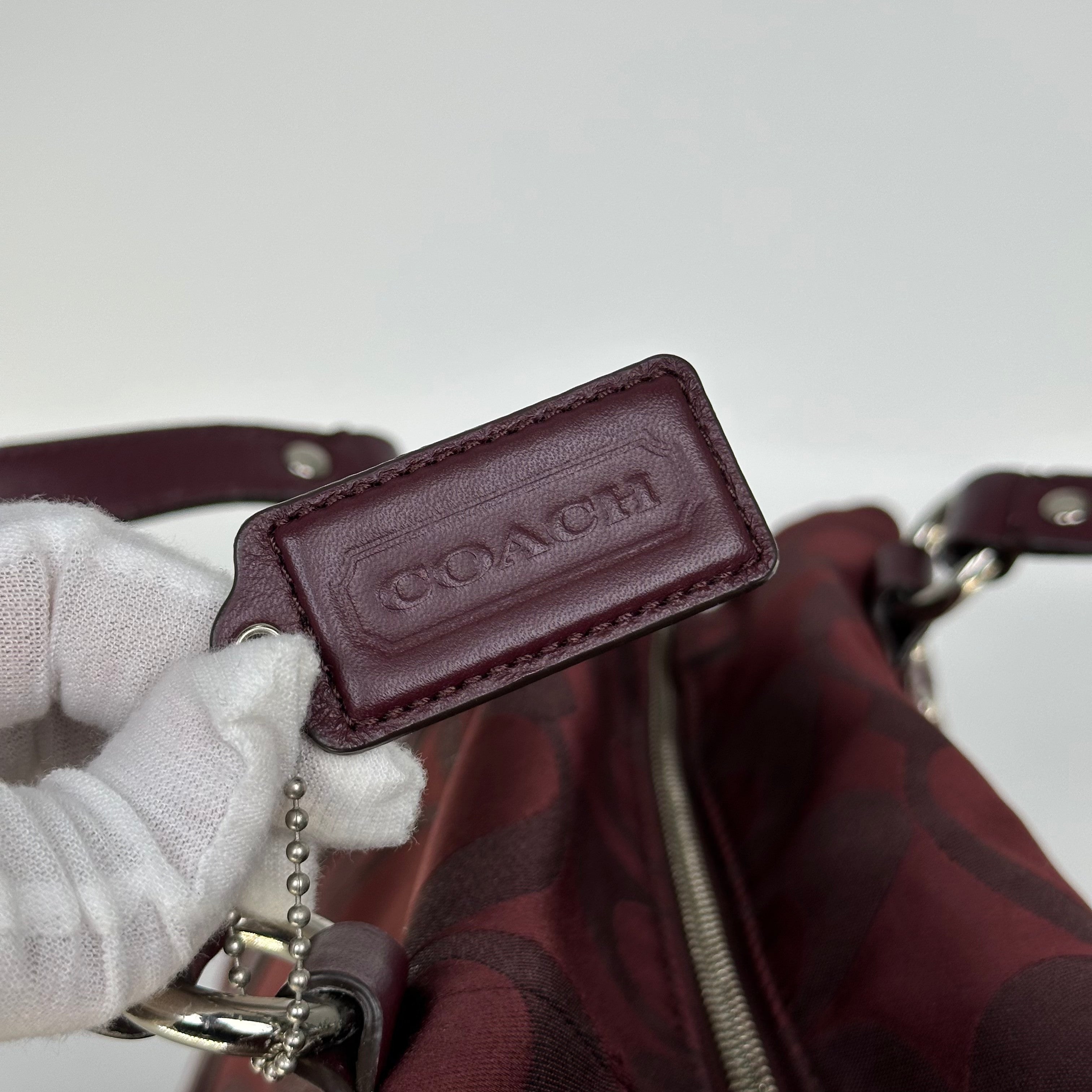 Coach 标志性徽标手提包酒红色 2Way 单肩斜挎包复古