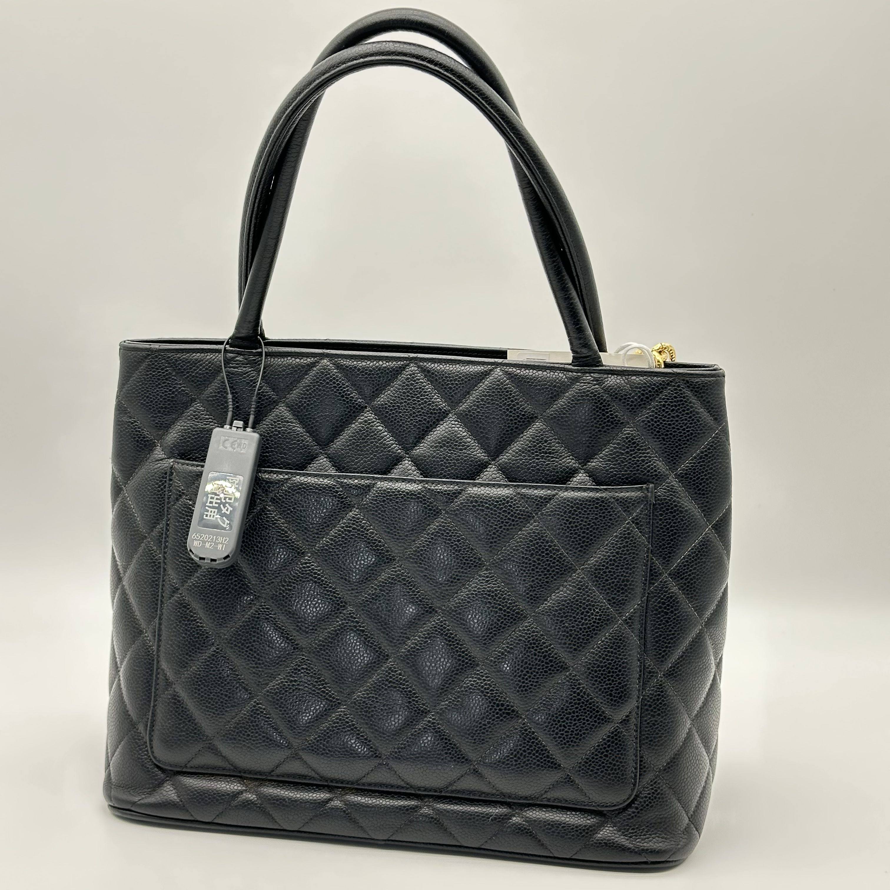 Chanel Reissue Tote Hilton Style Caviar Leather Shoulder Handbag Black Gold Hardware 5 Series Vintage