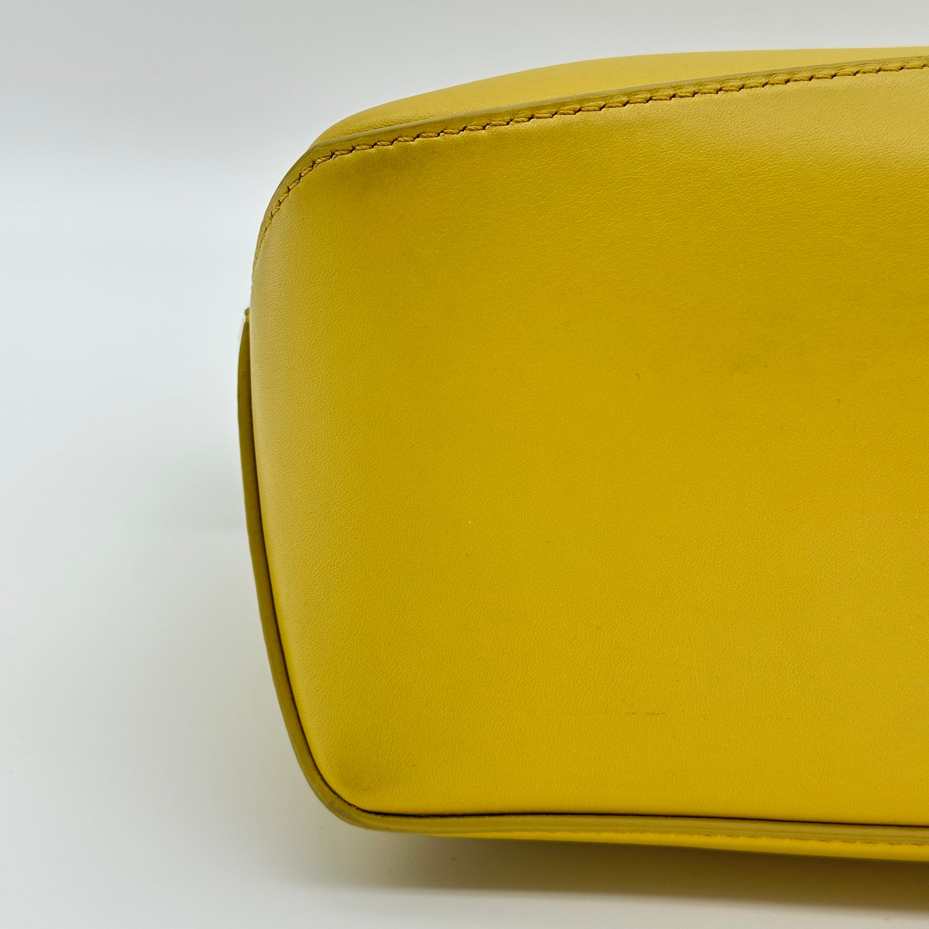 Loewe Puzzle Edge Bag Monochrome Calfskin Small Yellow