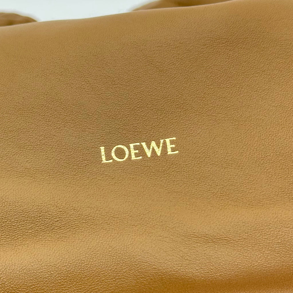 LOEWE Squeeze Bag LOEWE Tote Chain Shoulder Bag A914NCHX01