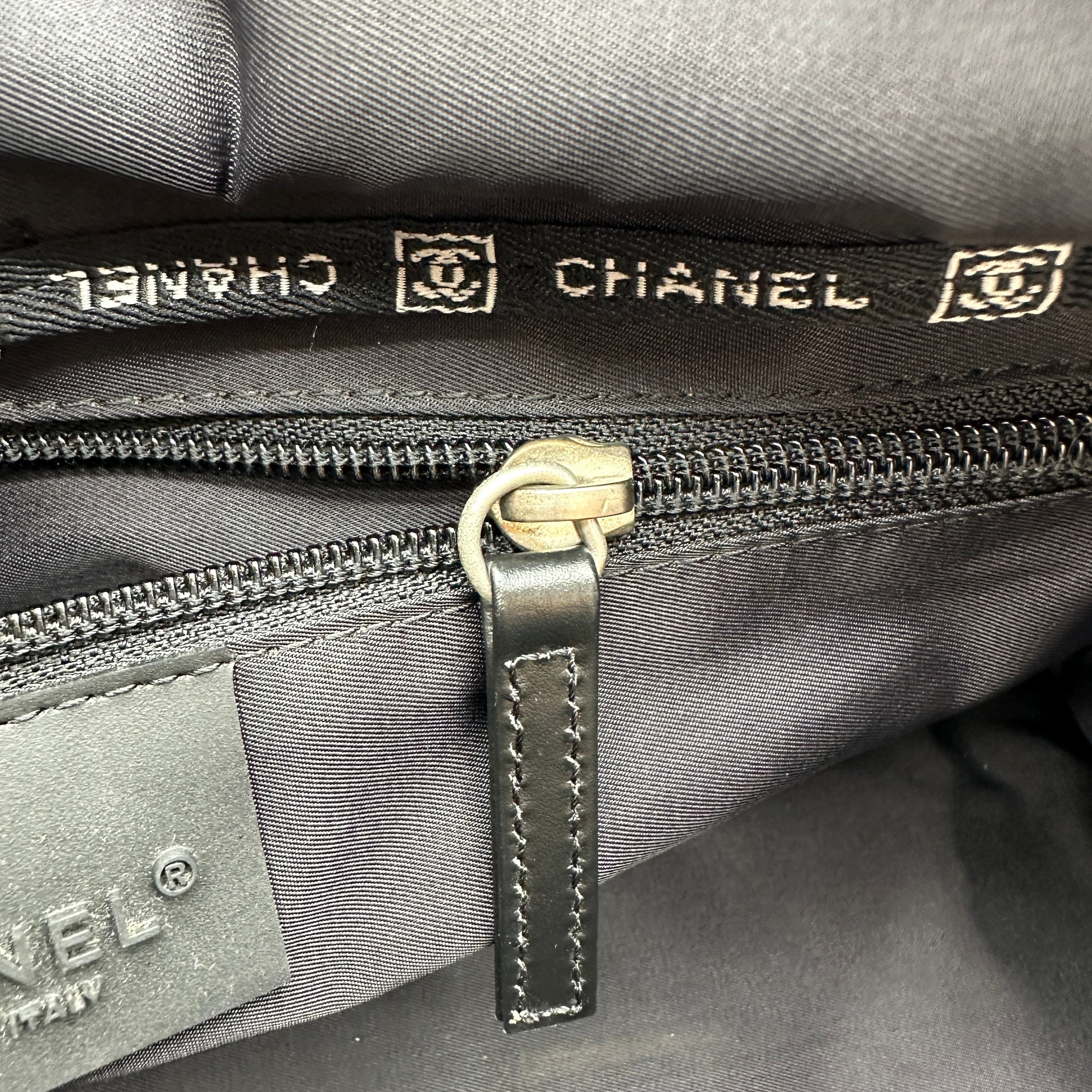 chanel boston bag black