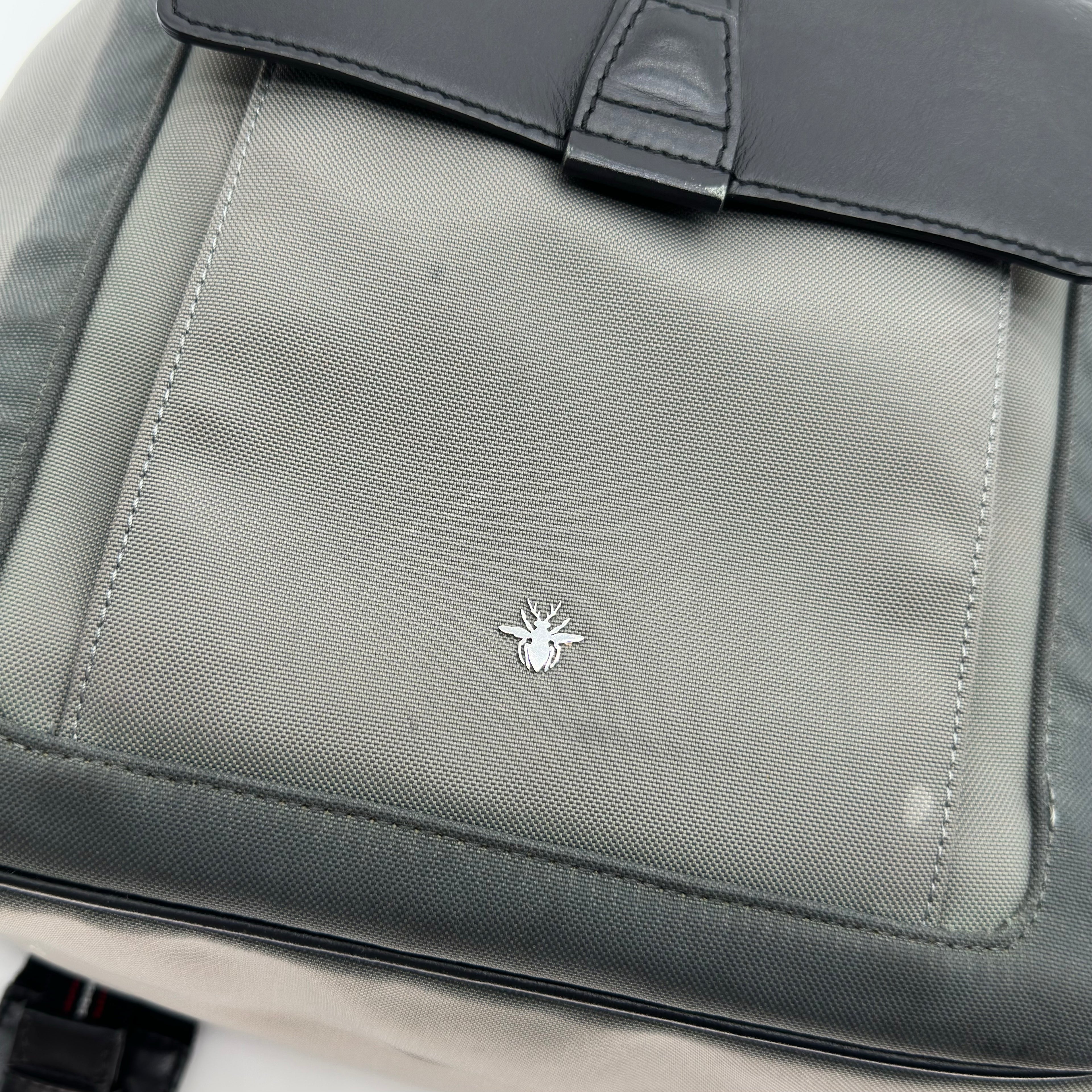 SAC A DOS DIOR HOMME MOTION EN NYLON GRIS ET CUIR NOIR GREY BACKPACK