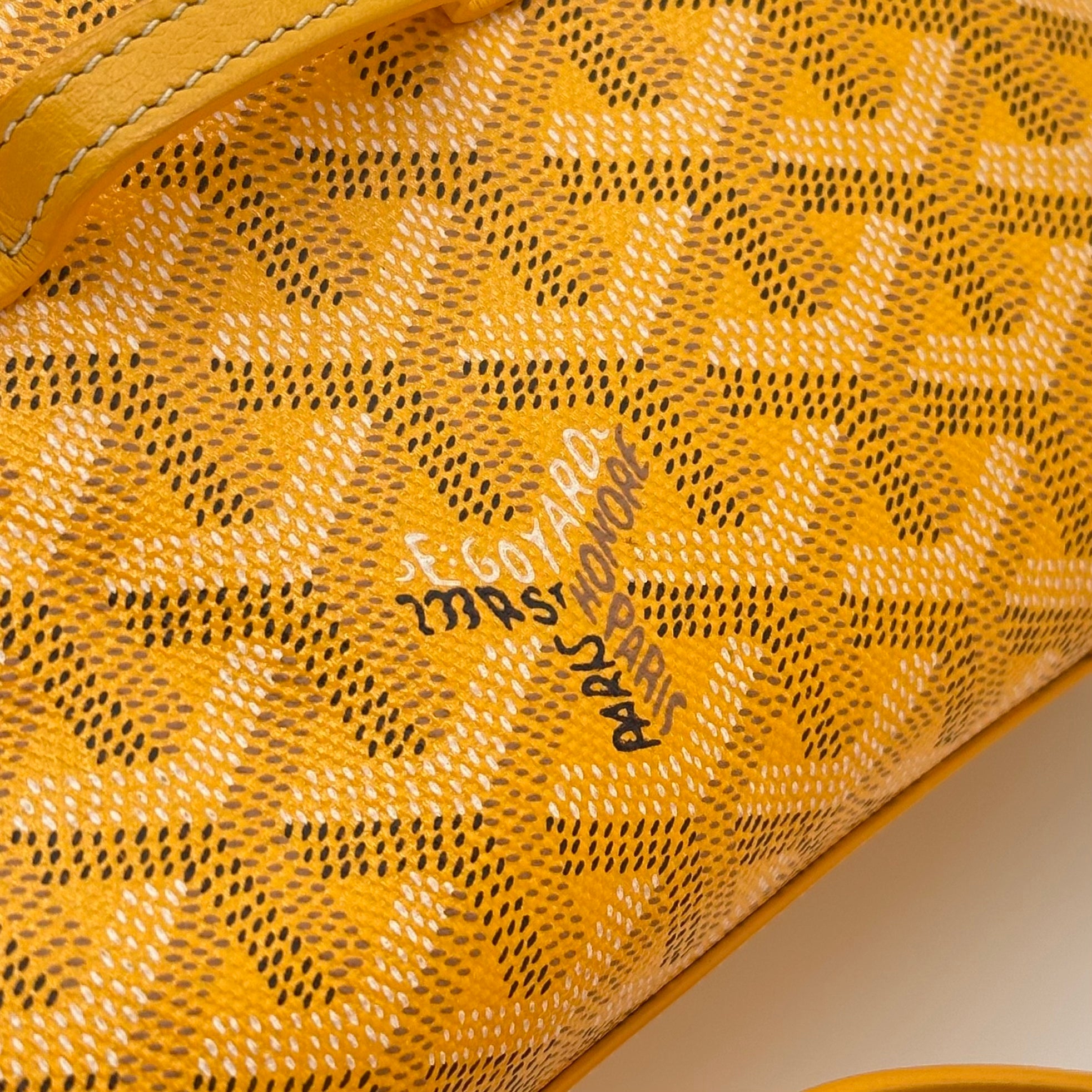 Goyard Saigon Mini Soft Wooden Handle Handbag Canvas and Leather 2-Way Shoulder Bag Yellow
