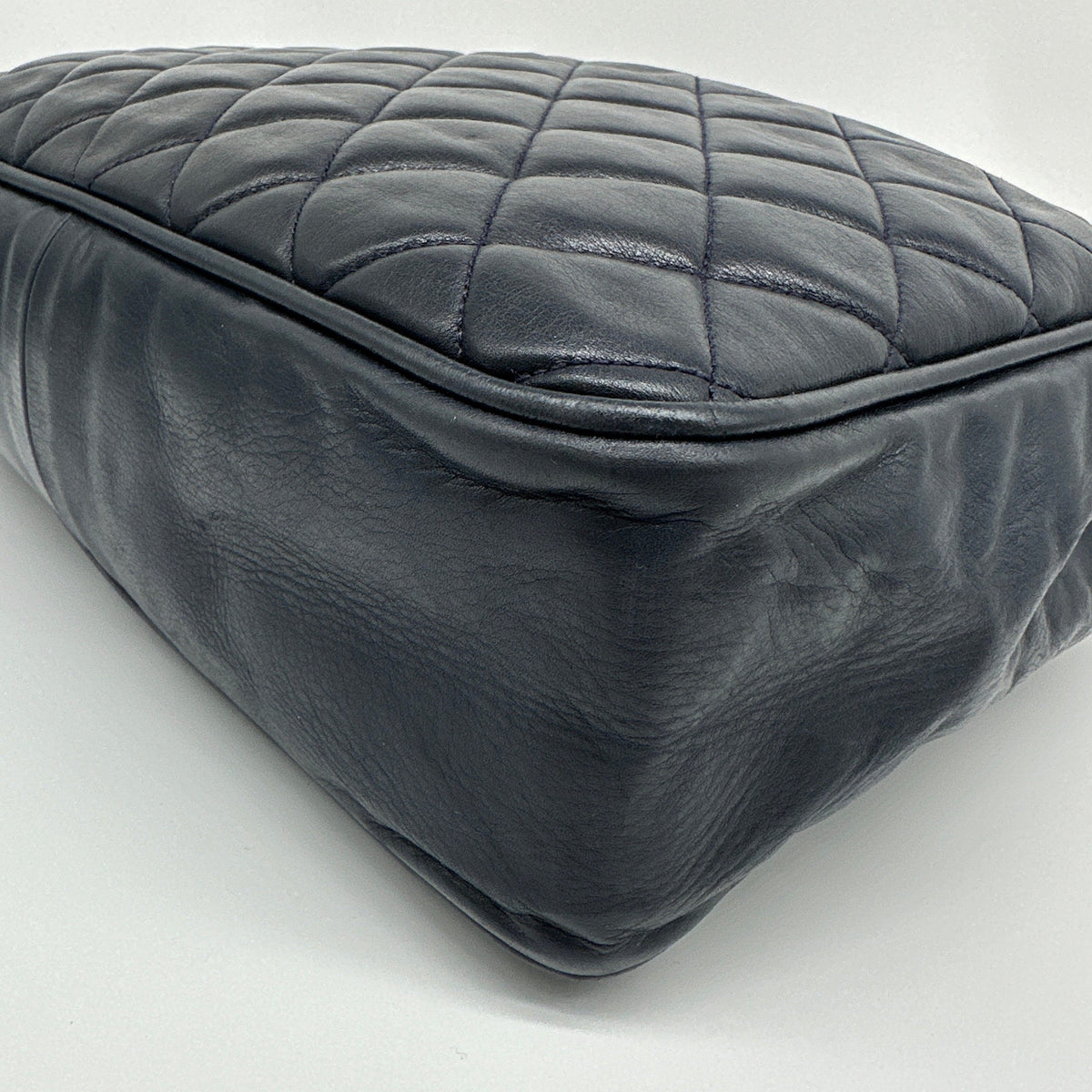 Chanel Matelasse Quilted Leather Black Chain Shoulder Bag