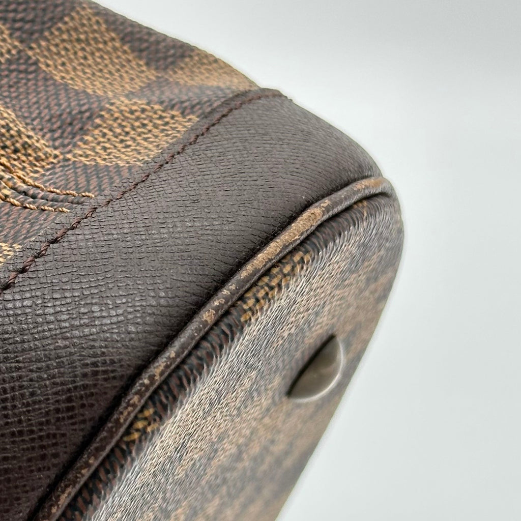 Louis Vuitton Damier Marais Bucket Shoulder Tote Bag N42240